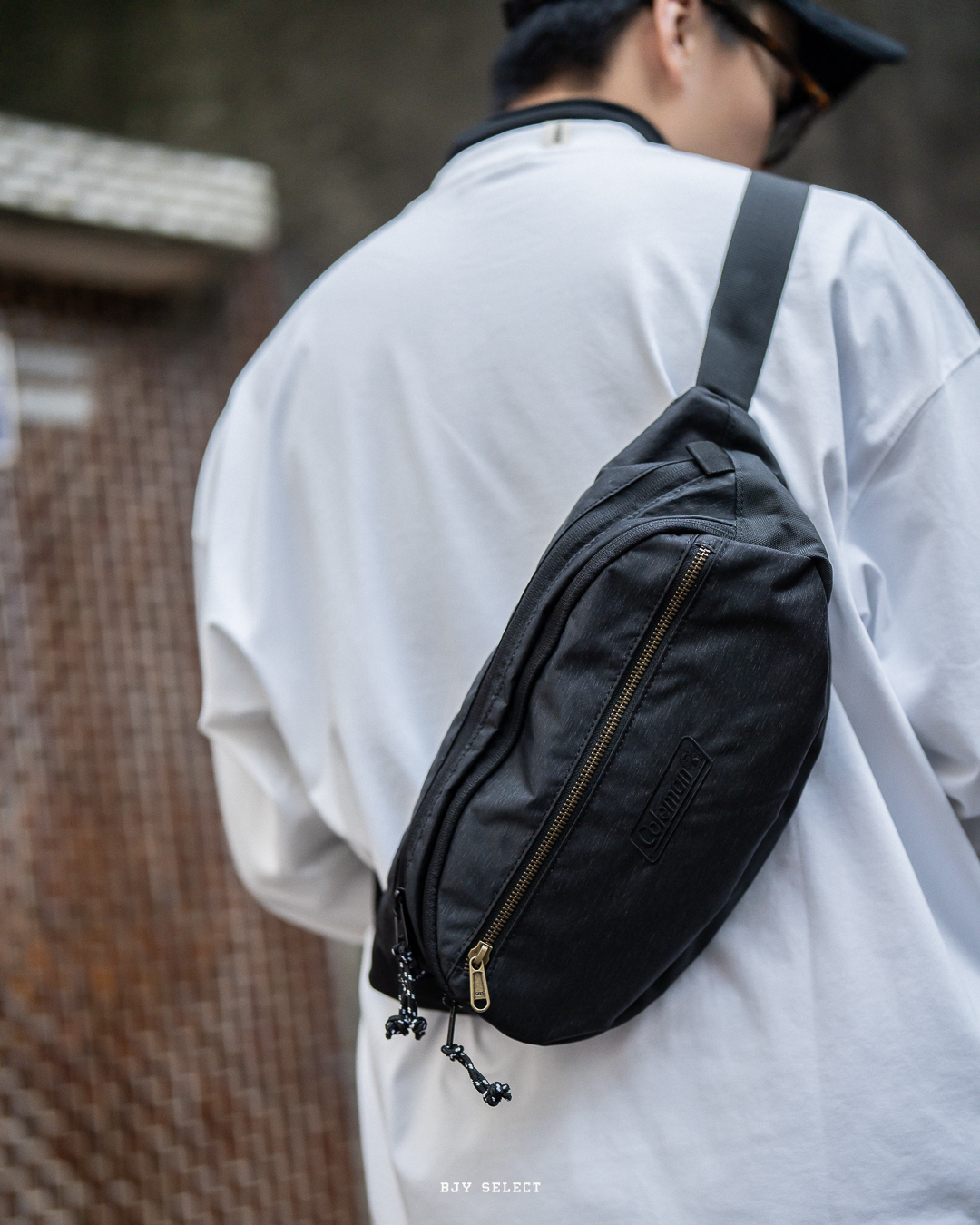 #日本代購現貨 COLEMAN 多袋 腰包 側背包 雪花黑