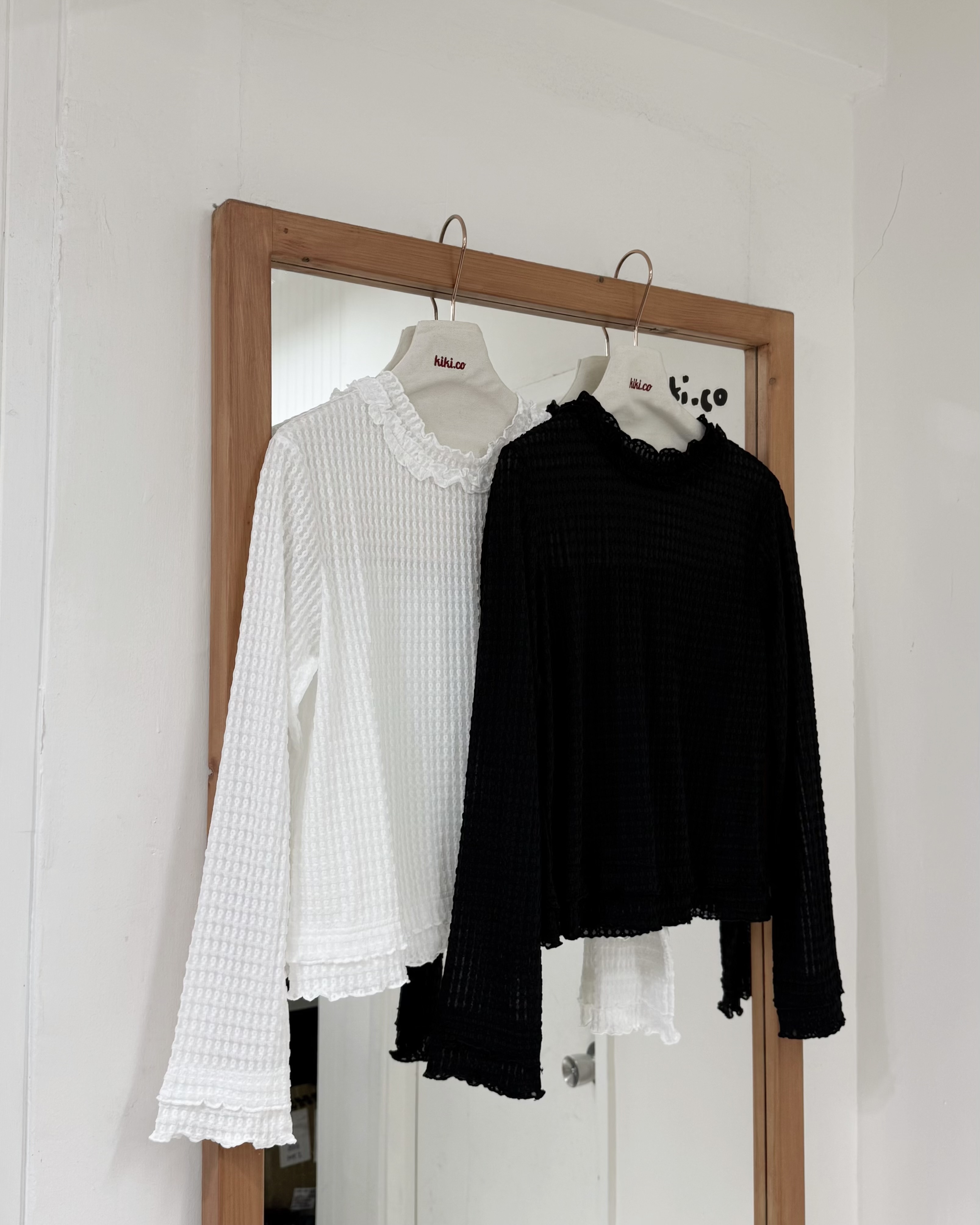 小格紋凹凸花邊內搭