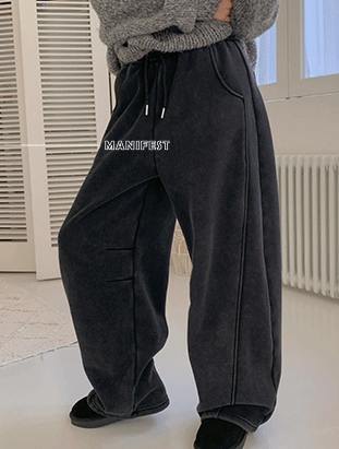 ᴴᴼᵀ ▸▸店長推薦◃◃ 秋冬新款/水洗內磨毛彎刀寬褲 MANIFEST正韓🇰🇷