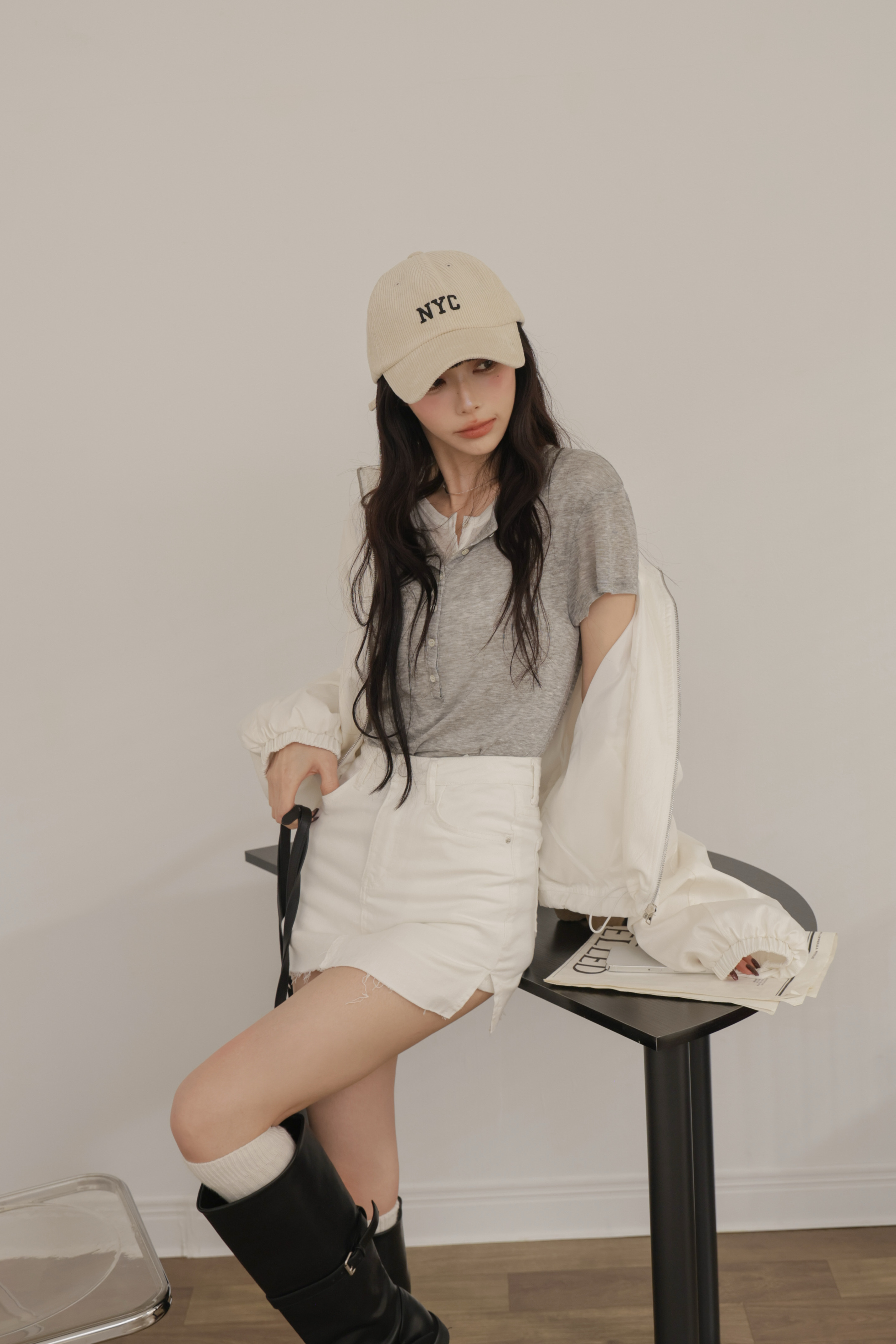 (現貨) 假兩件排釦上衣 J43