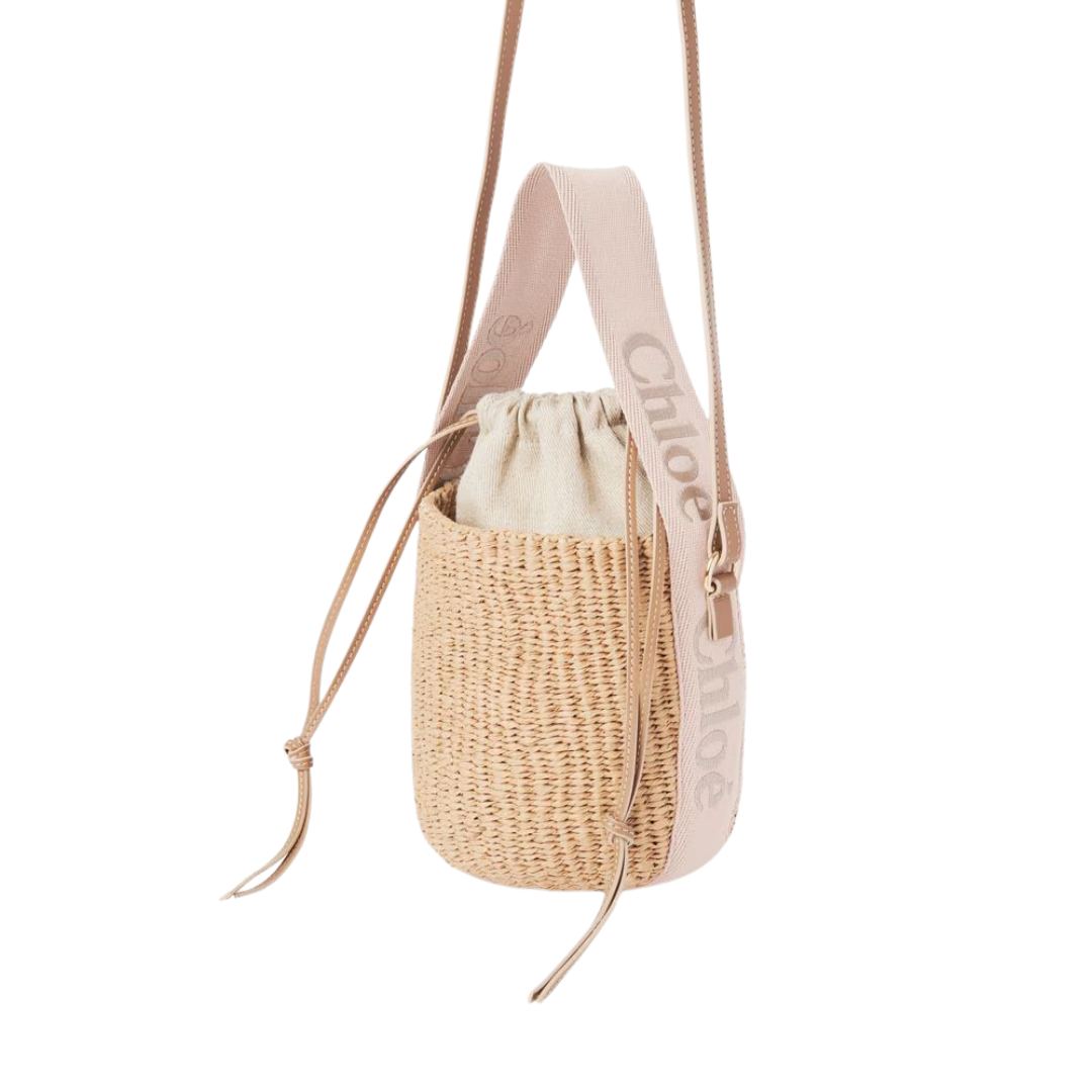 1FF0101-358 [CHLOE] Small Woody Basket In Natural Fibers Blushy Beige (SS26) #CHC23AS381L1826Y (B-EU-E)