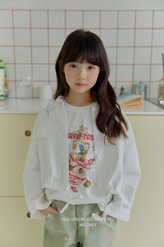 正韓春Melikey 帥氣感短版外套