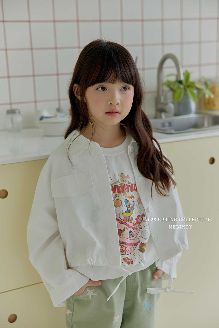 正韓春Melikey 帥氣感短版外套