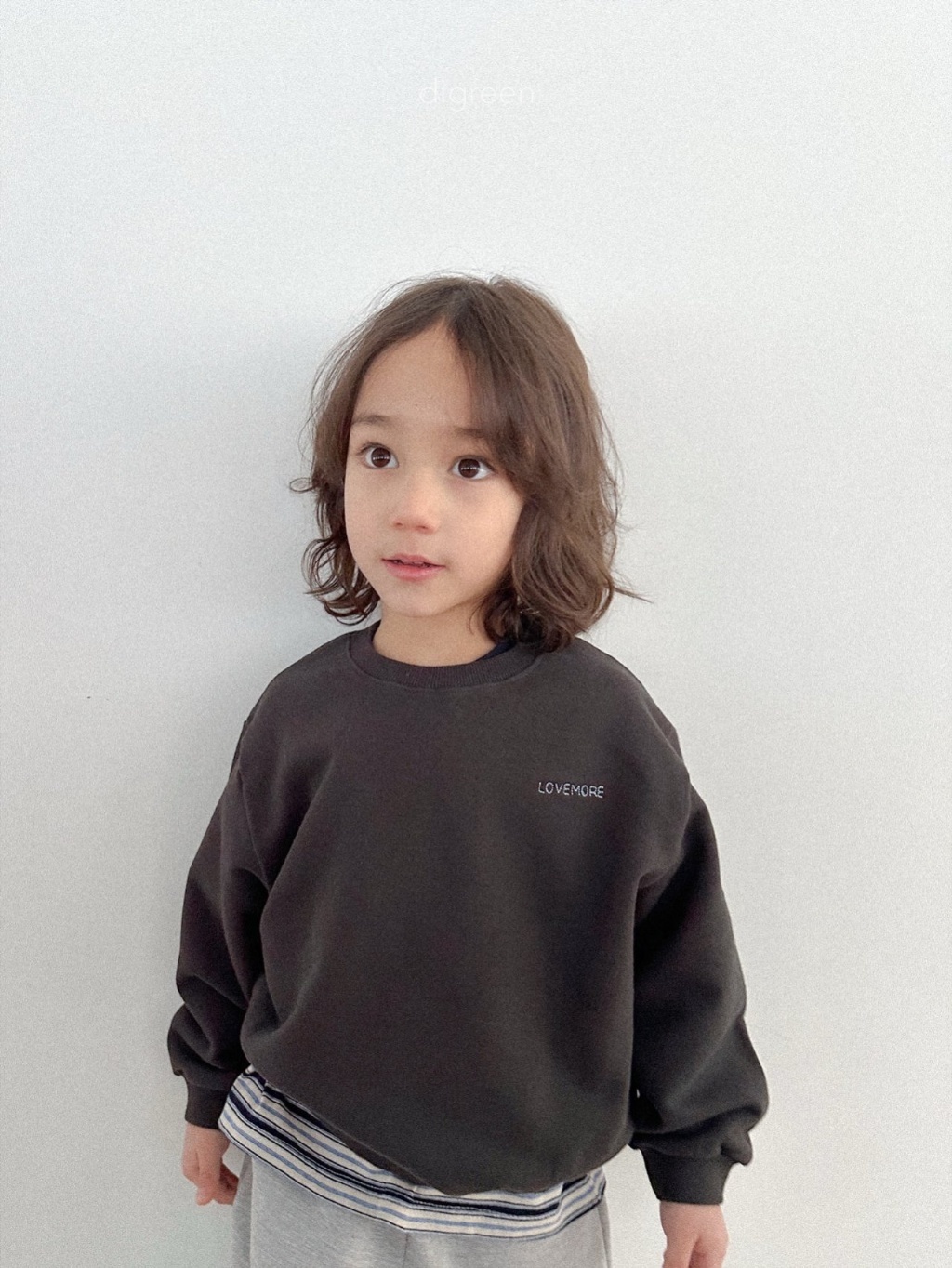 正韓春Digreenkids 兩色刺繡love more上衣