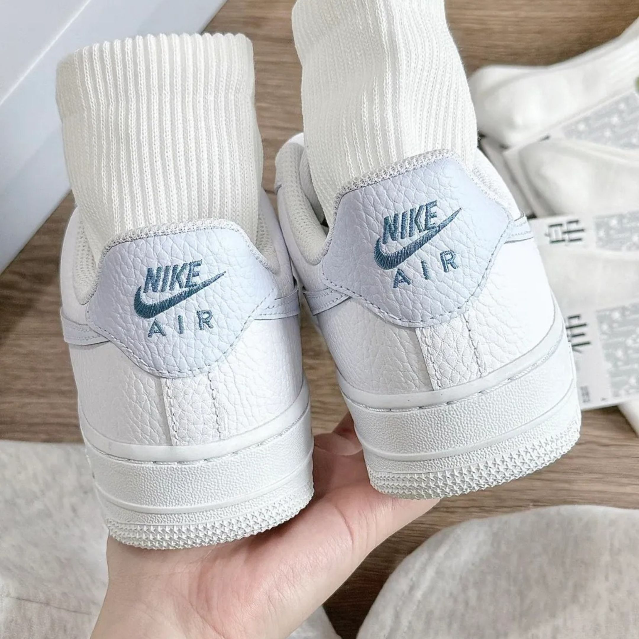 NICEDAY 預購 Nike Air Force 1 奶白 蘇打 優格 寶寶藍 荔枝皮 藍勾 女款 HV2511-100