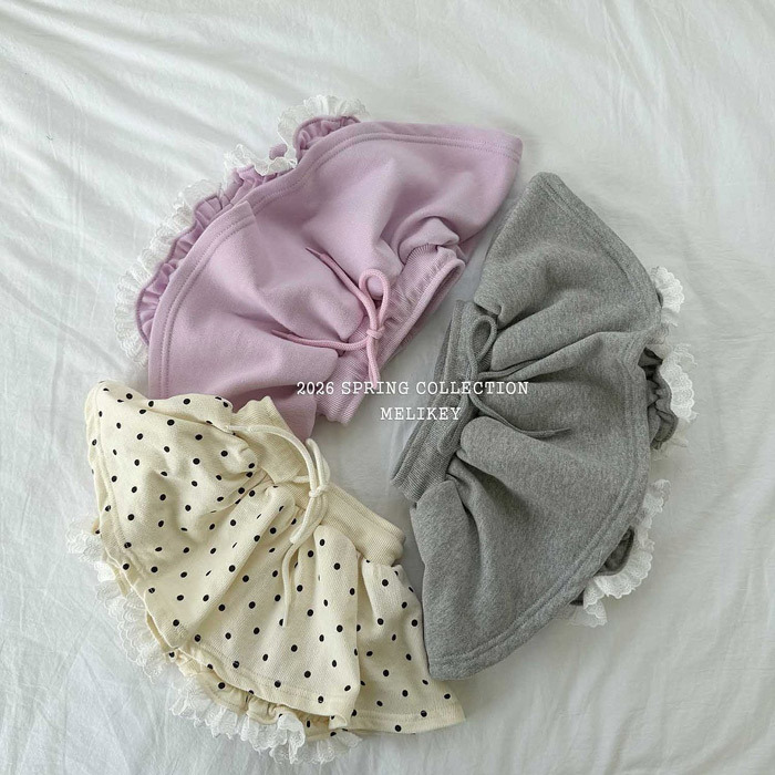 正韓春Melikey 三色俏皮感花邊拼接裙