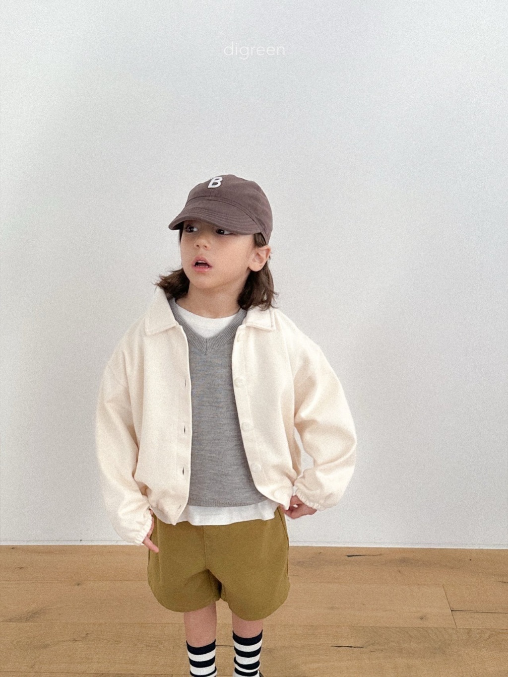 正韓春Digreenkids 兩色清新感鈕釦外套