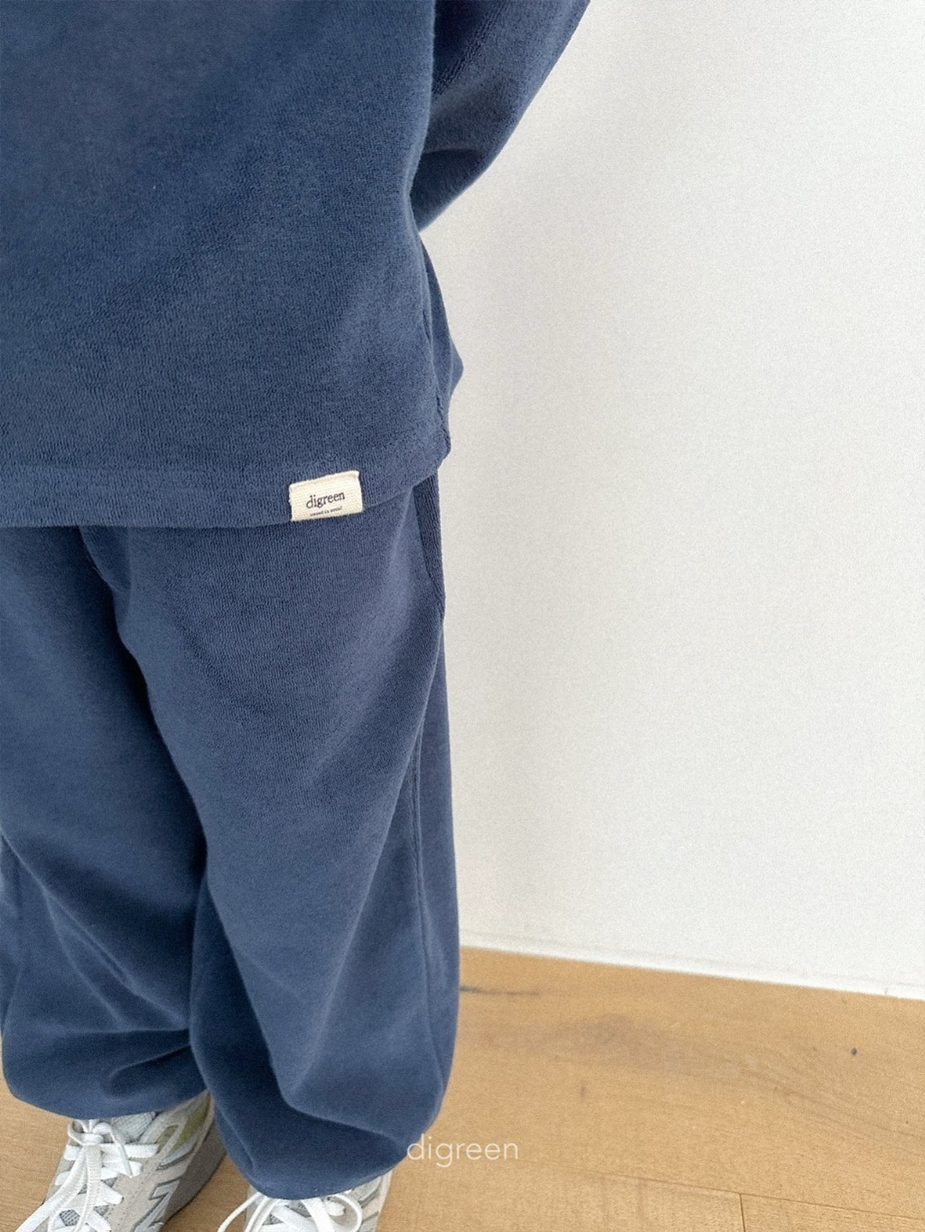 正韓春Digreenkids 舒適運動縮口棉褲