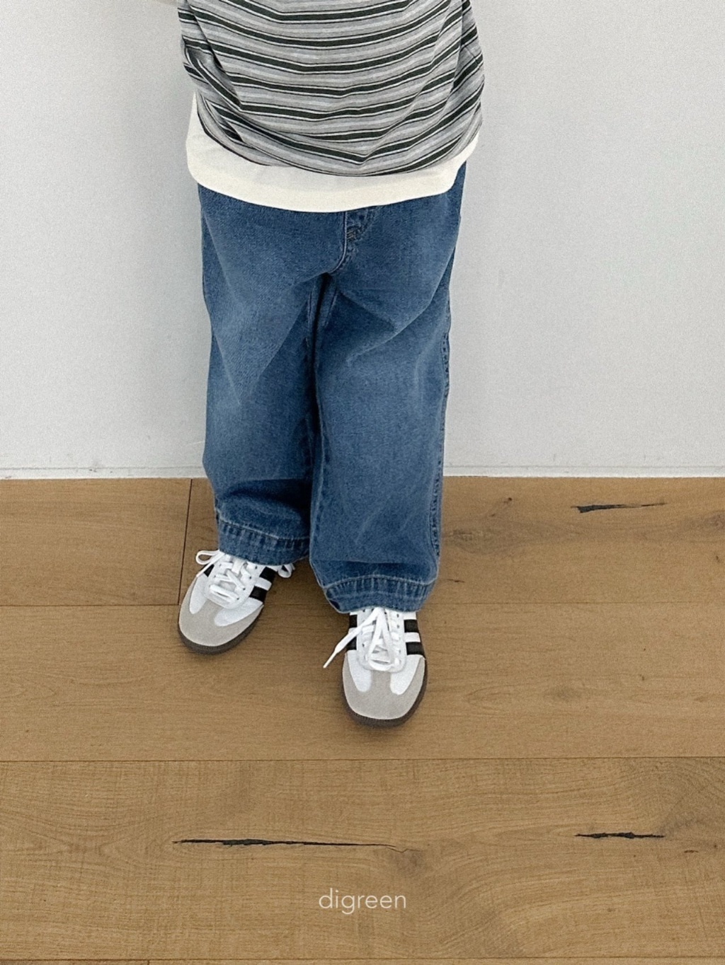 正韓春Digreenkids 兩色復古微刷白牛仔長褲