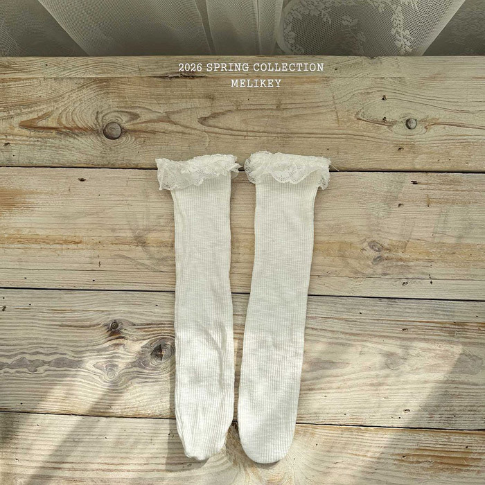 正韓春Melikey 奶油花邊襪