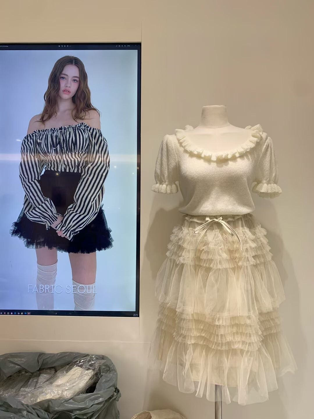 鬆緊腰綁帶造型層次澎澎感紗裙-F / 2色