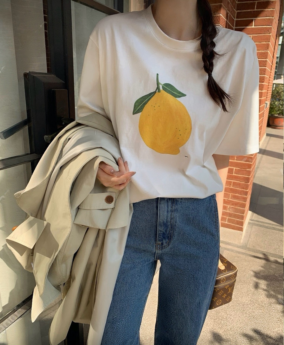 Lemon graphic tee