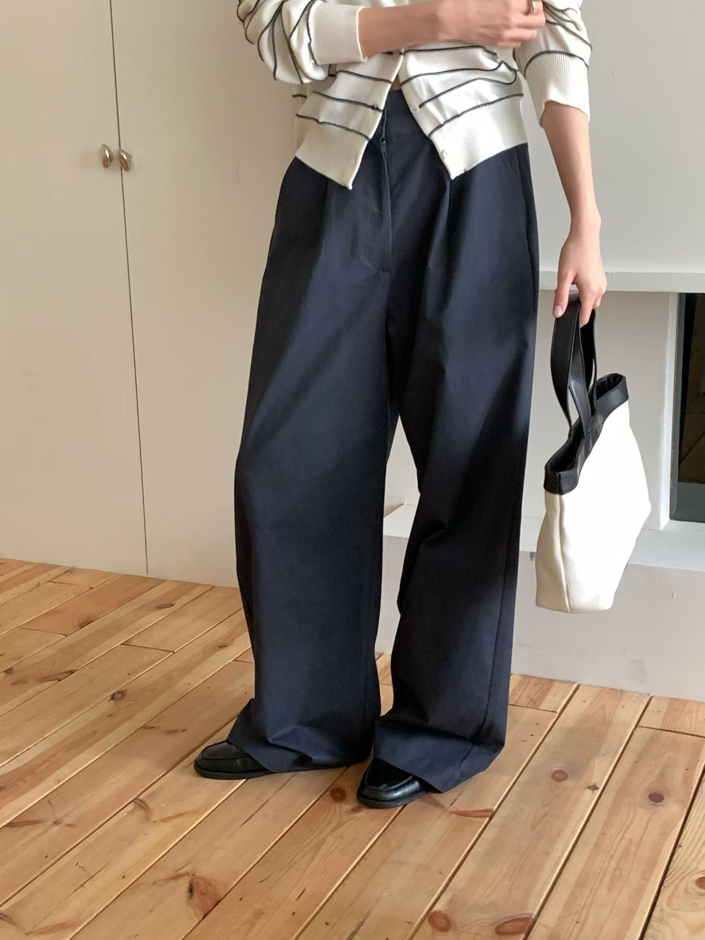 Half elastic cotton pants