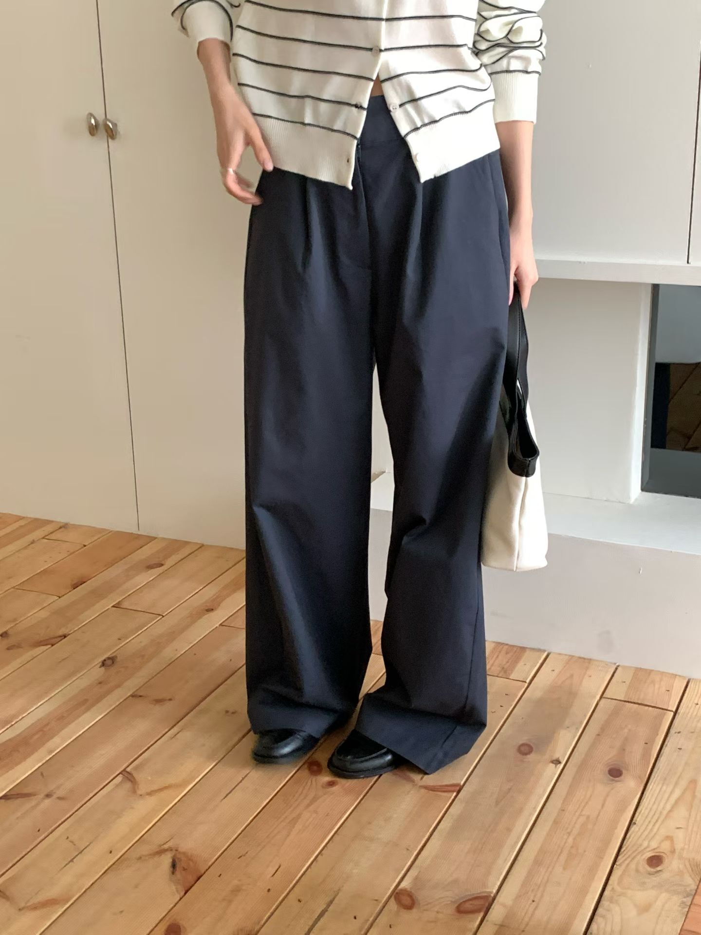 Half elastic cotton pants