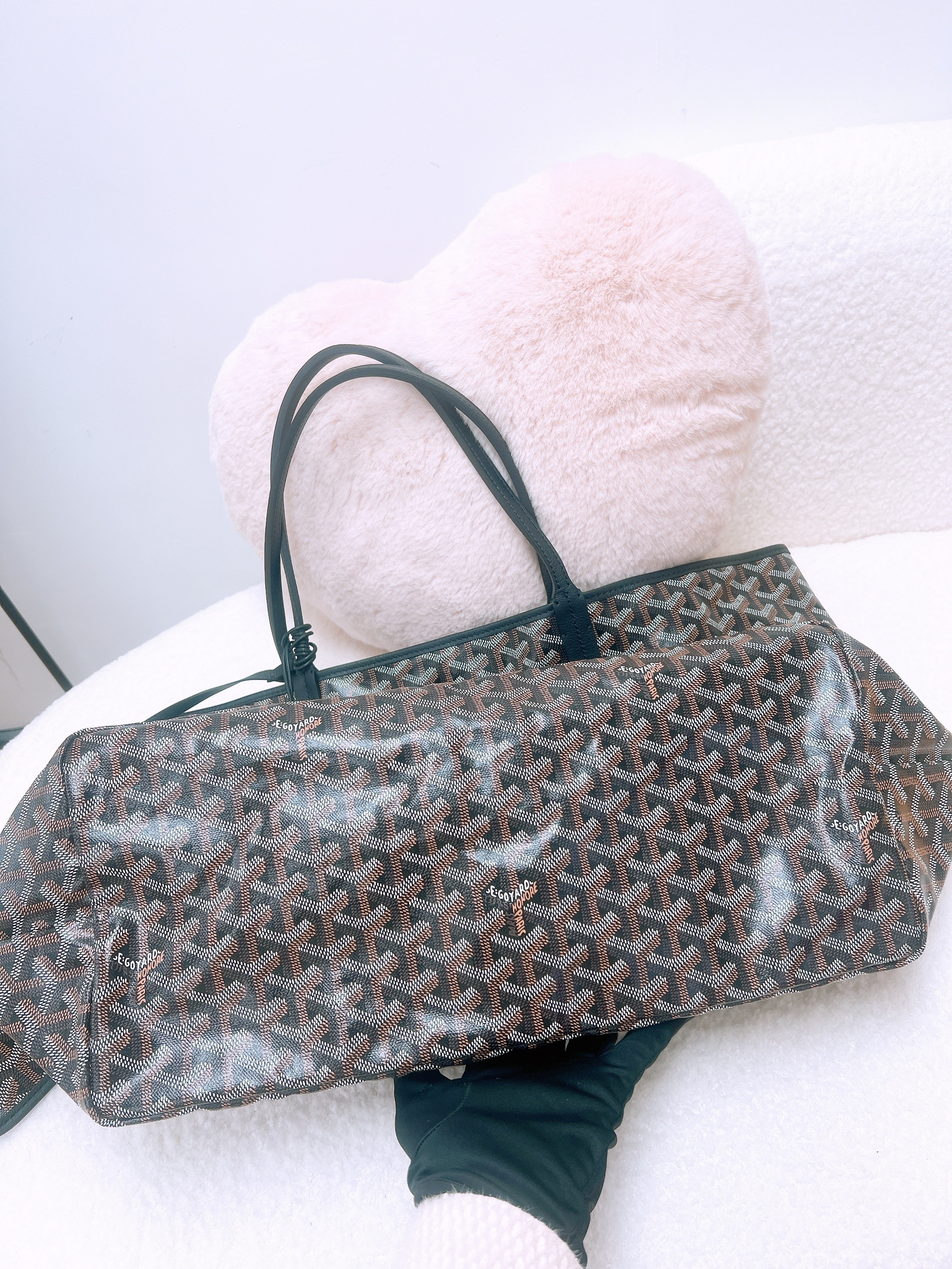 Goyard saint louis tote GM black with bag clip
