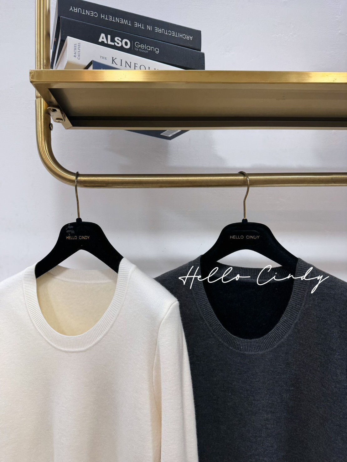 B01143 超顯瘦大U內水貂毛素色針織上衣