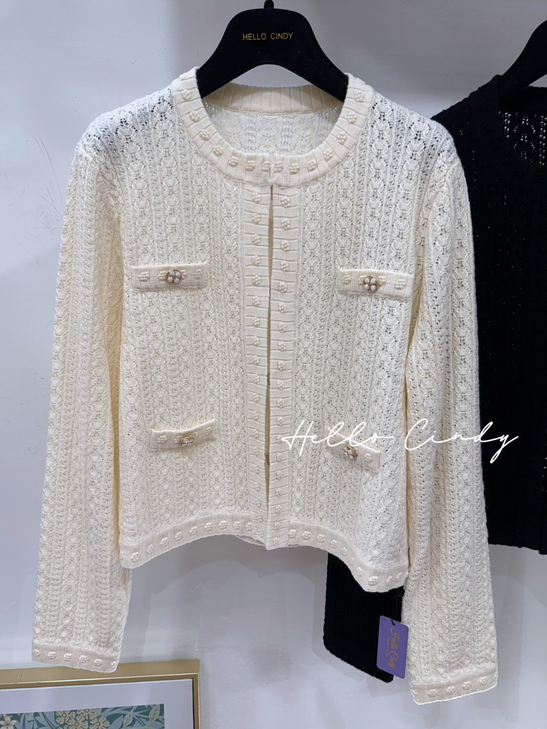 B01121 Cindy自留～精品級珍珠和釦羊毛雕花針織小外套