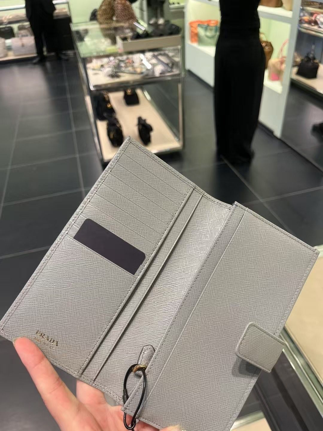 Outlet Prada Long Wallet