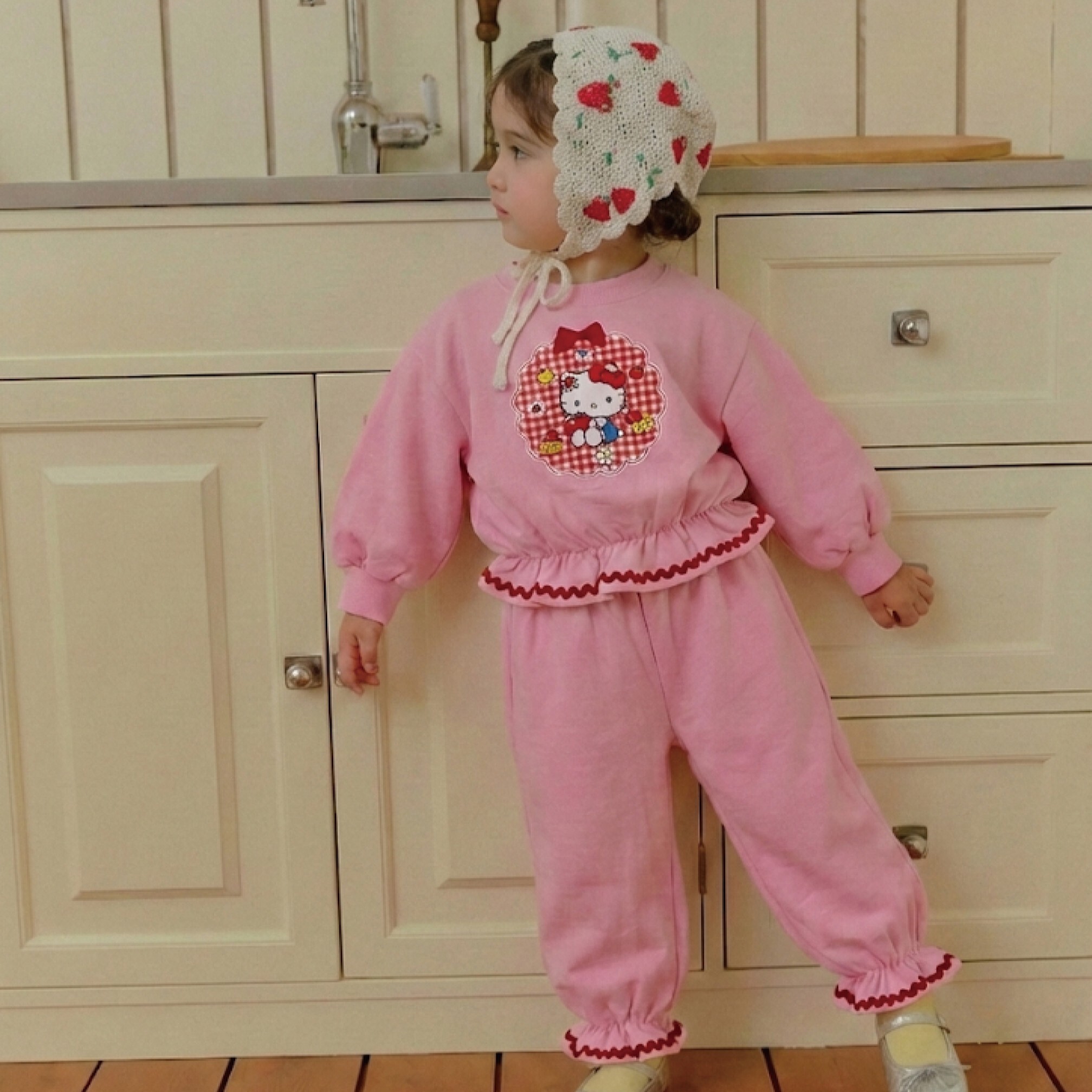 90-130 格紋KT滾邊可愛套裝 2色