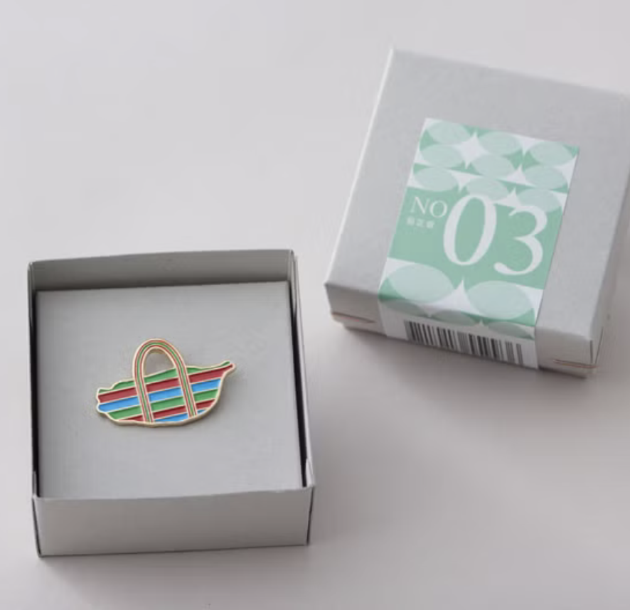 台灣茄芷袋 金屬徽章｜台灣 左翌設計