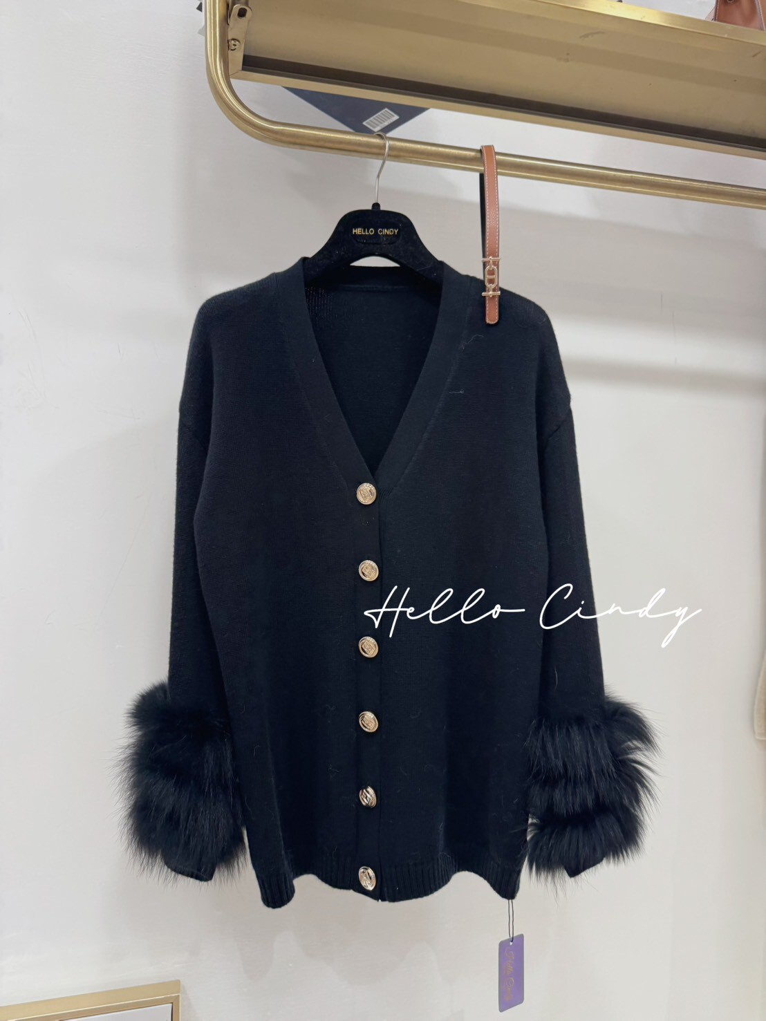 B01122 手袖狐狸毛金釦長版針織外套（附腰帶）