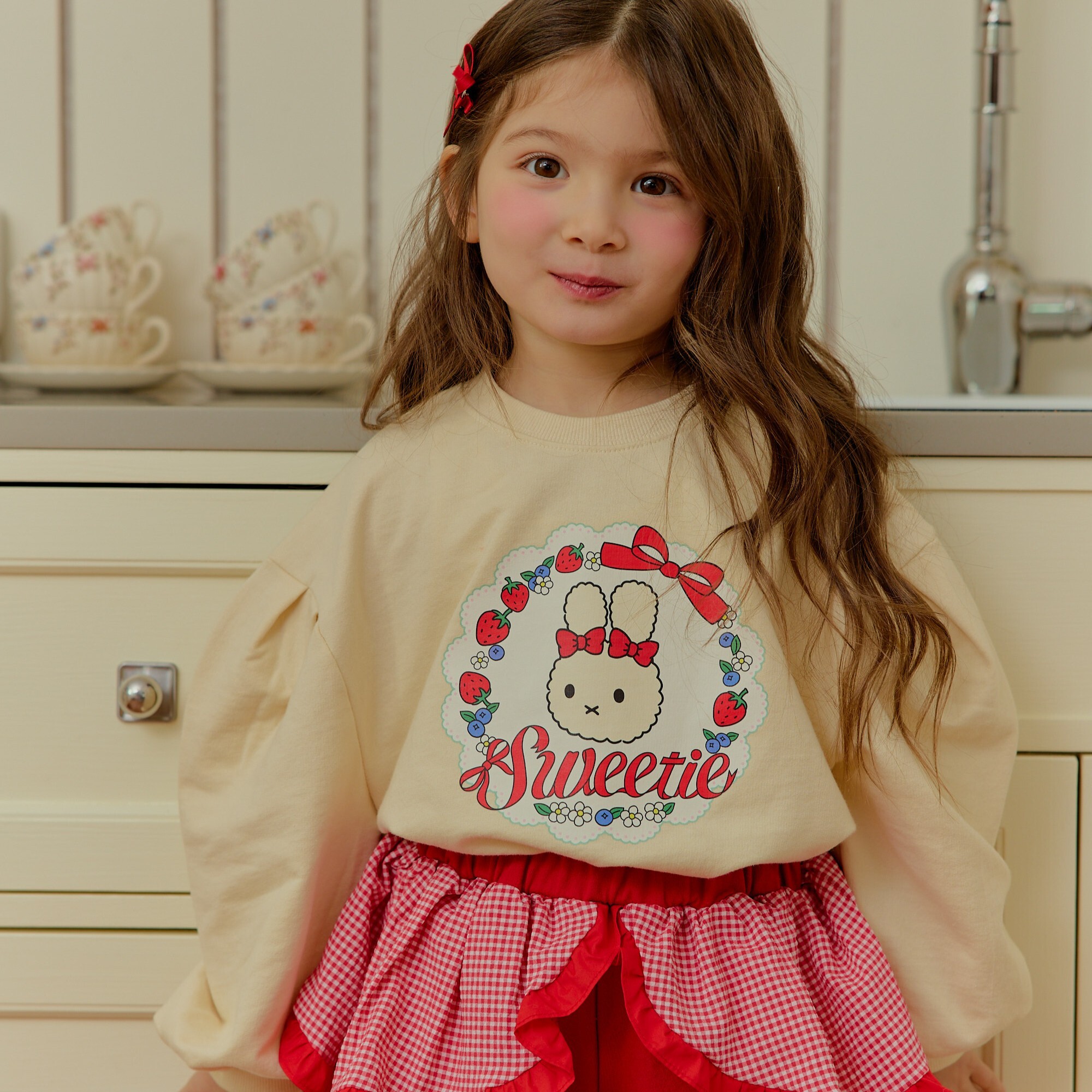 90-130 花圈兔兔大學T 2色