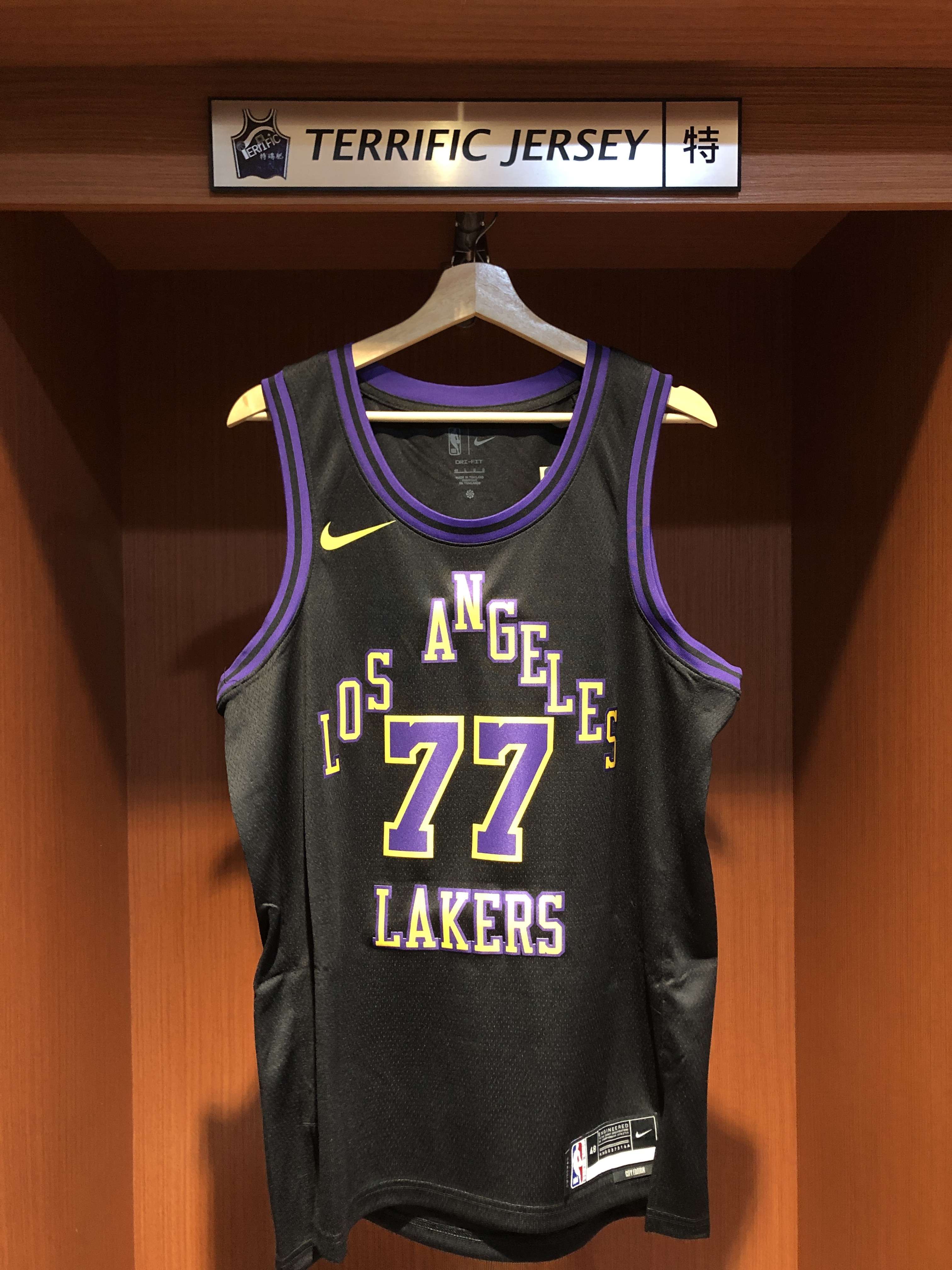 NBA球衣 Luka Doncic 洛杉磯湖人城市 25-26 City Nike Swingman 球迷版 熱轉印 全新