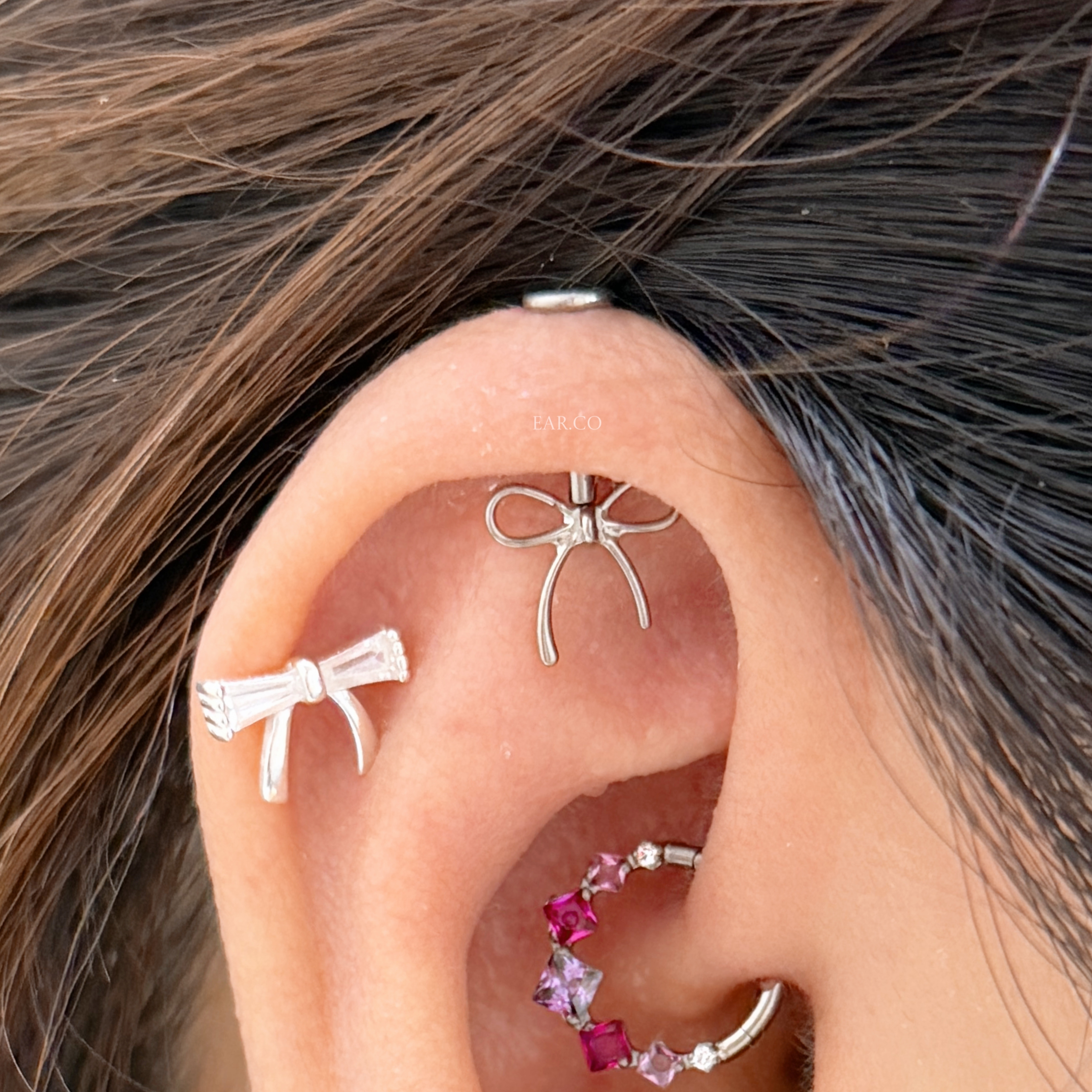 Vertical細蝴蝶結平頭耳門/耳珠/耳骨釘 [G23 Titanium]