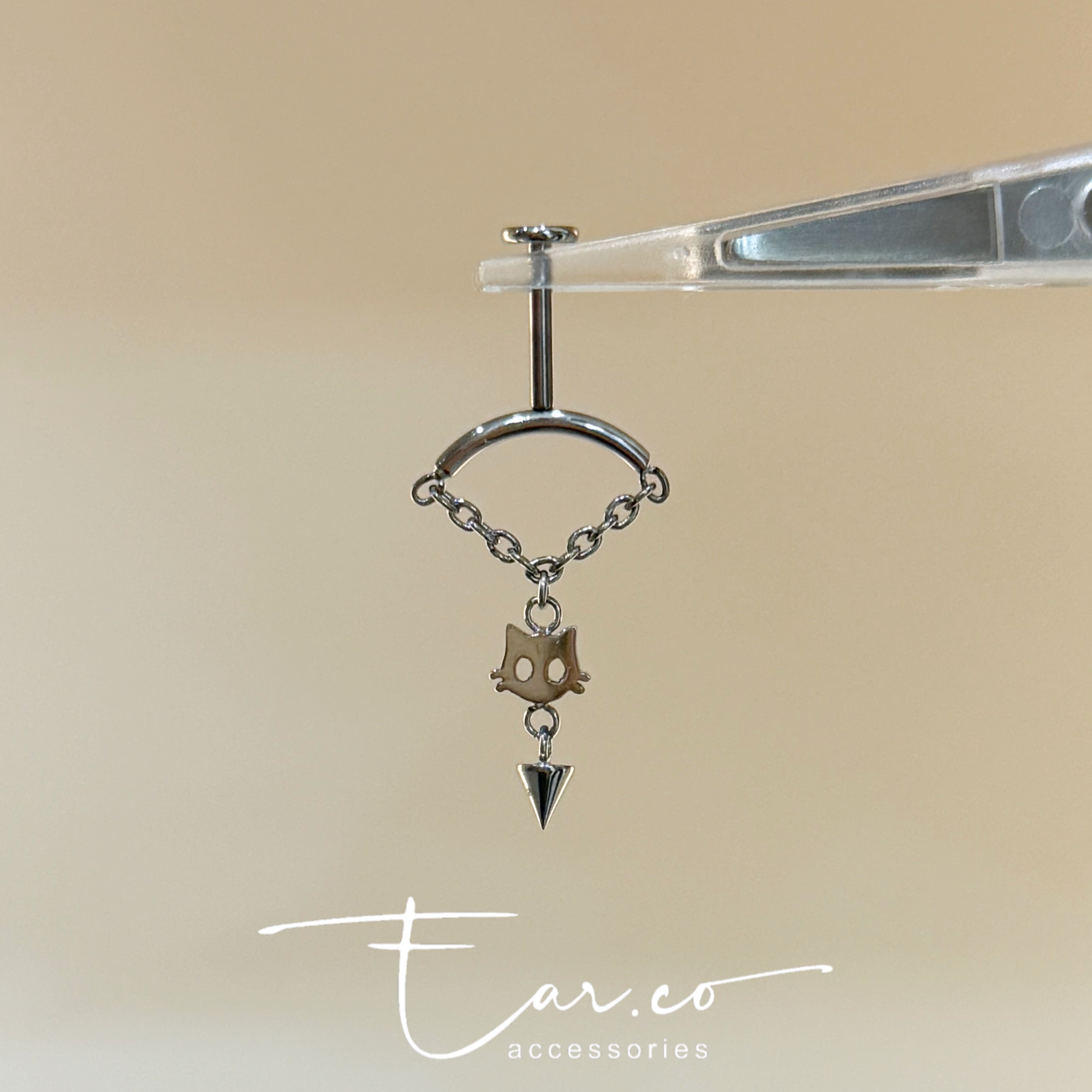 Hidden小貓咪拼小尖錐平頭耳門/耳珠/耳骨釘 [G23 Titanium]