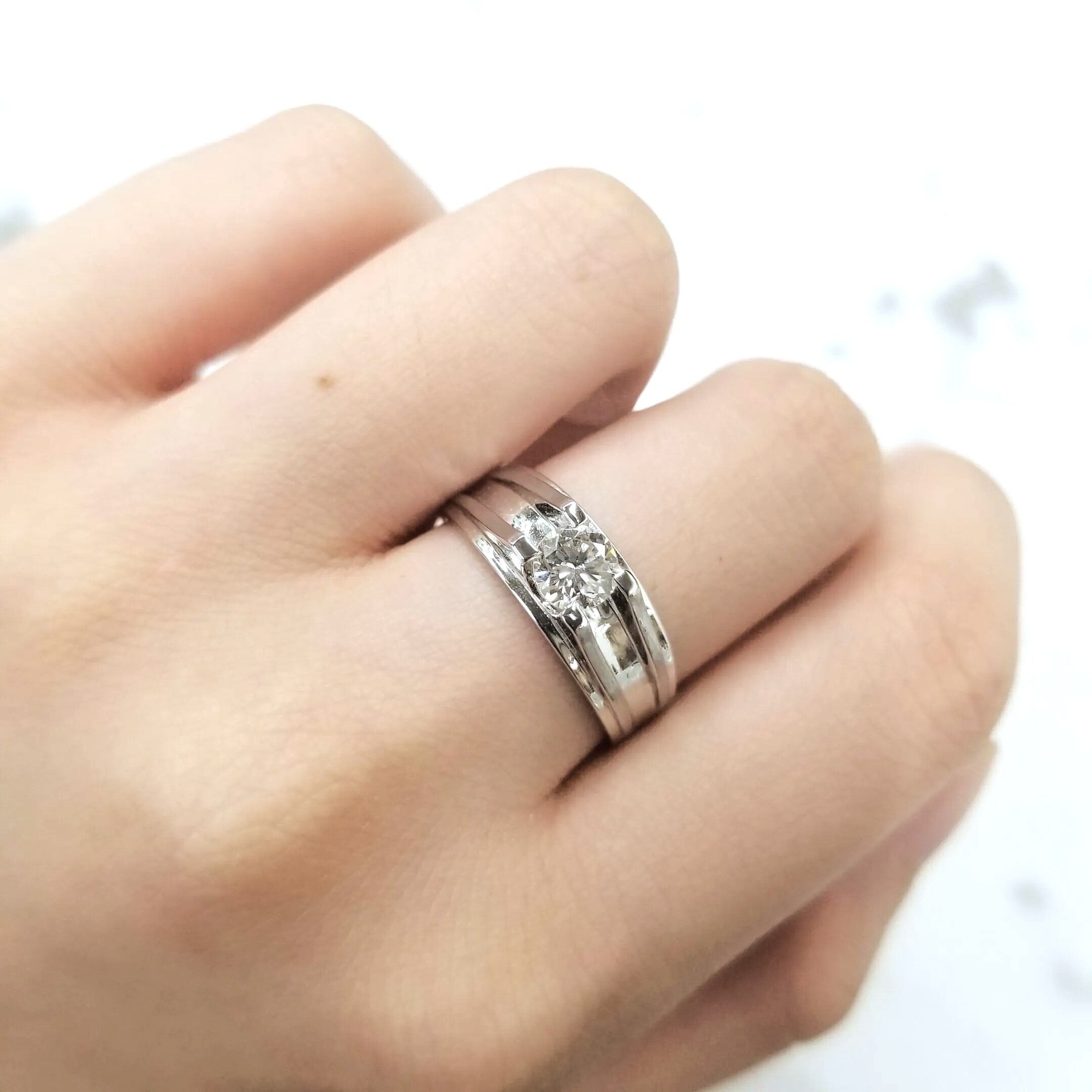 全新18K白金 【單粒56份鑽石】戒指