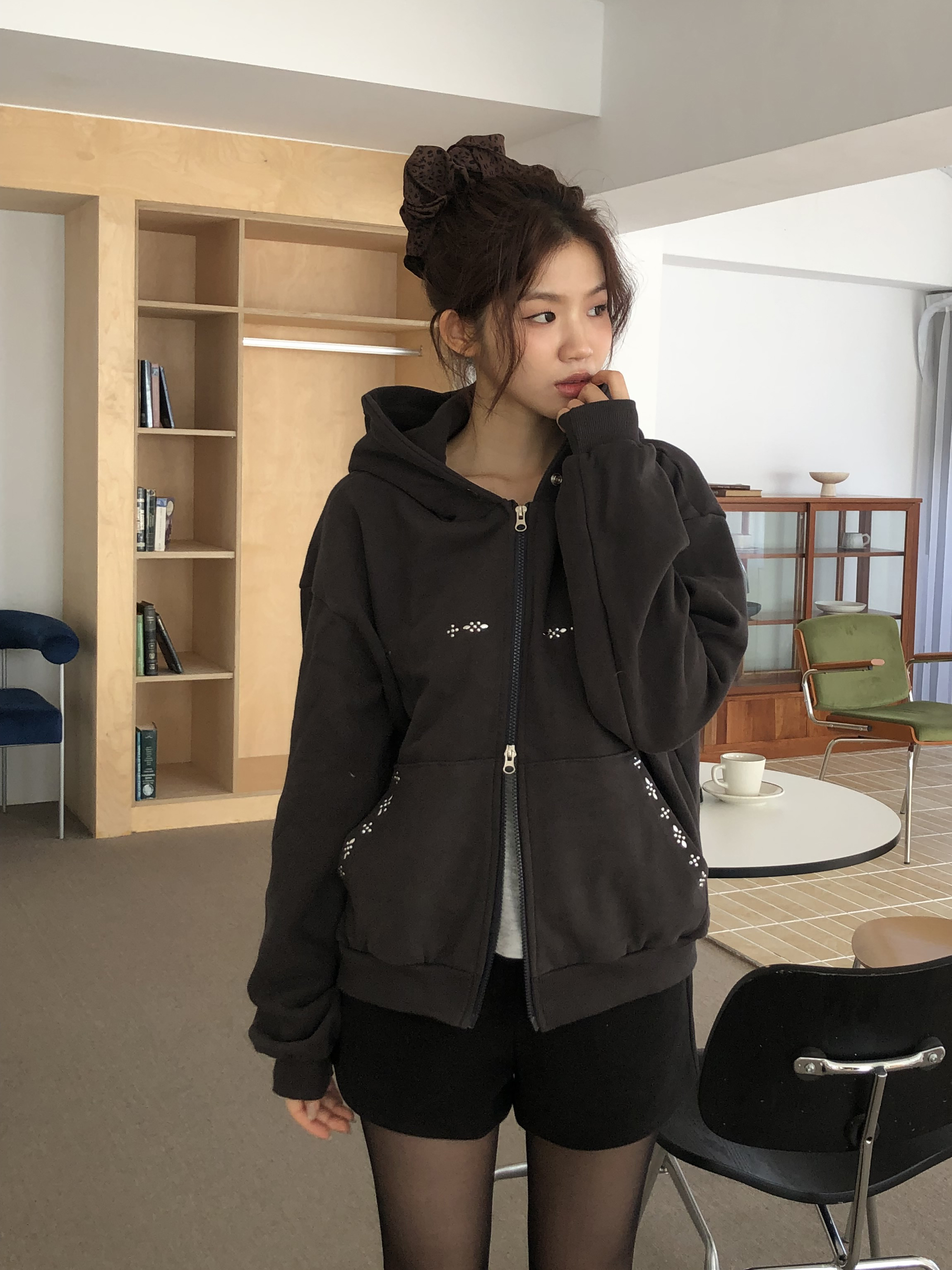 stud set-hood zip up #外套