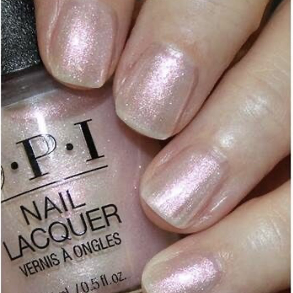 OPI 甲油 - Throw Me A Kiss  - NLSH2