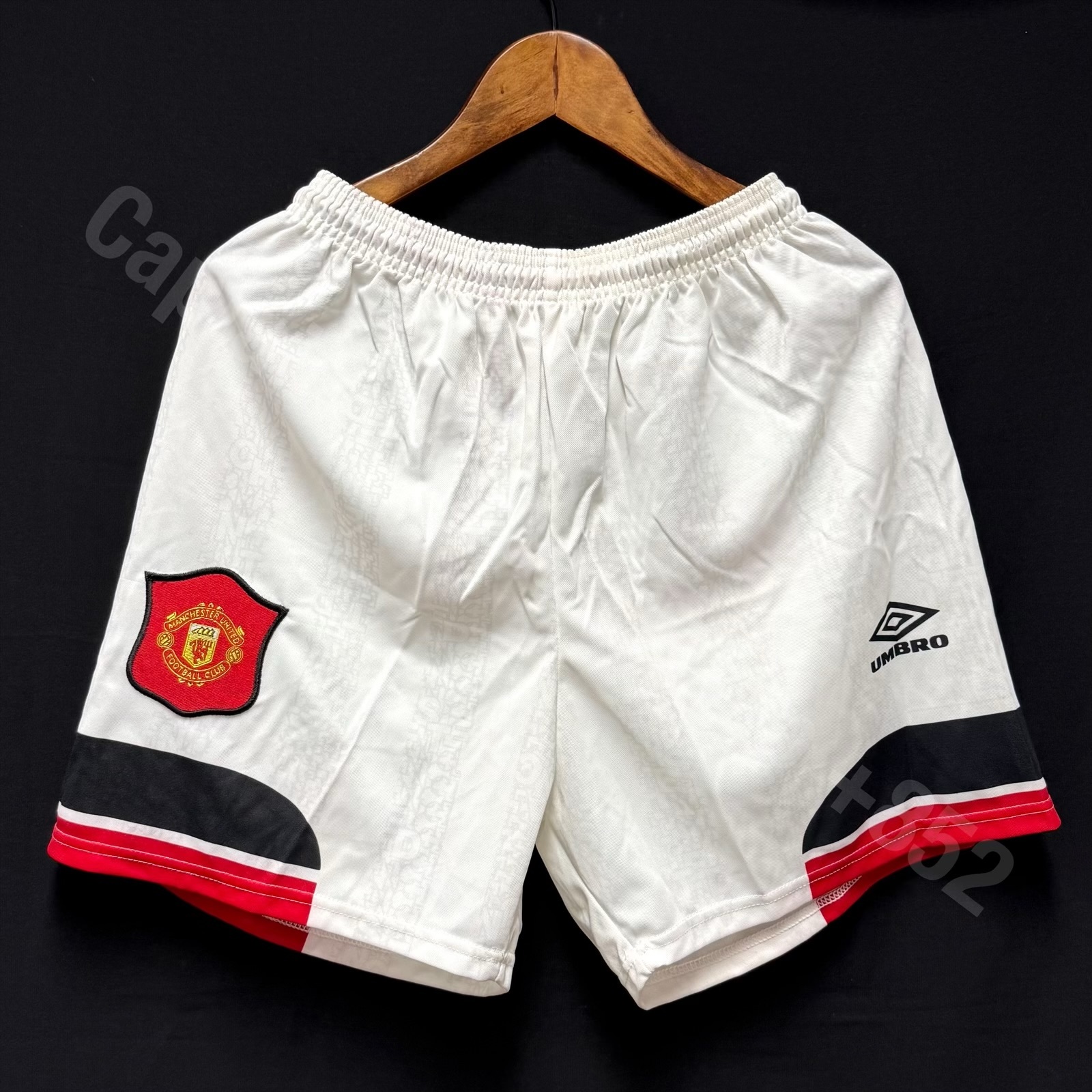 Manchester United 1995-1996 Umbro Home Shorts