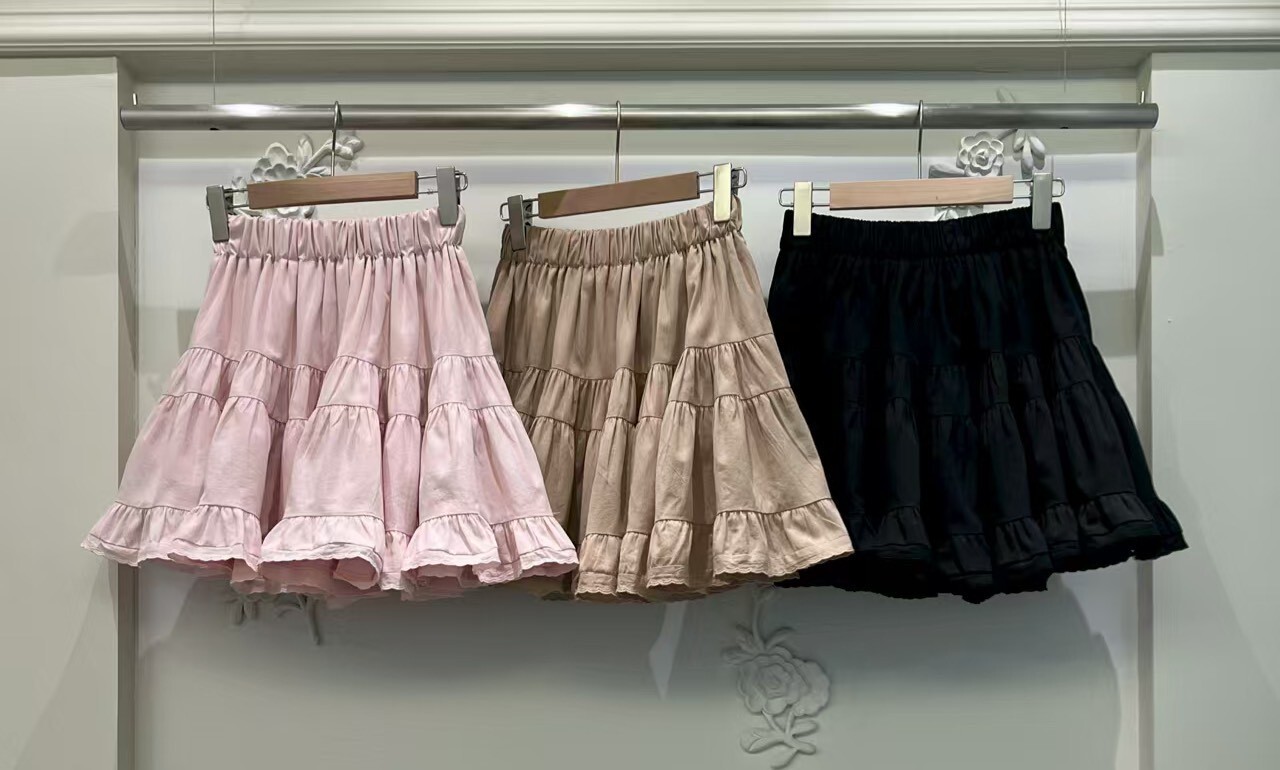 鬆緊A字裙(內安全褲)