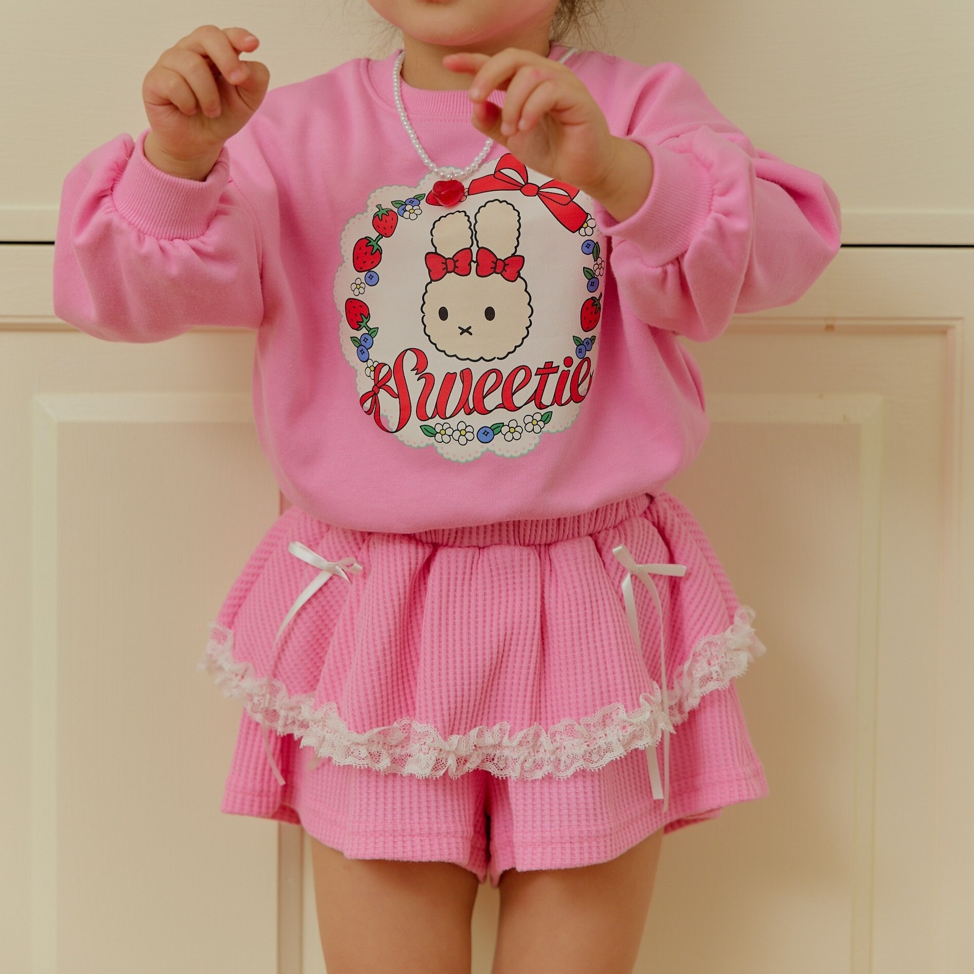 90-130 花圈兔兔大學T 2色