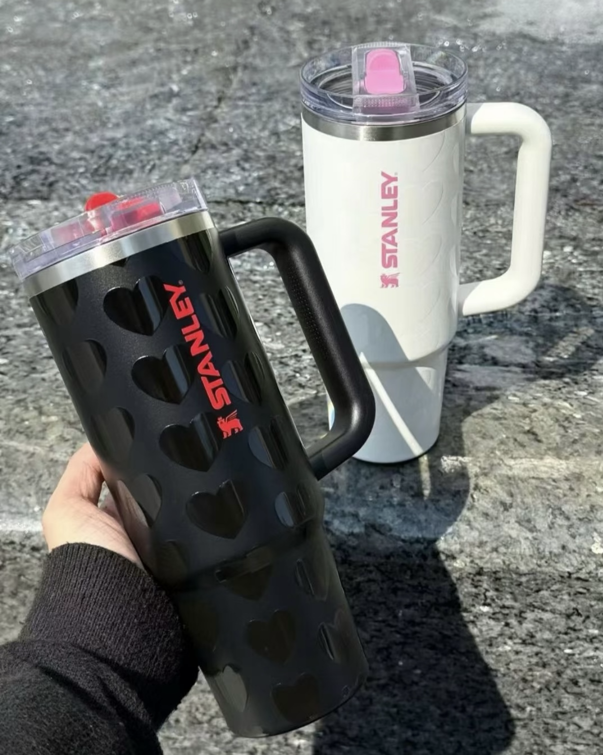 Stanley 情人節限定 愛心 吸管杯Pro 水壺 冰壩杯 環保杯 887ml 共2色