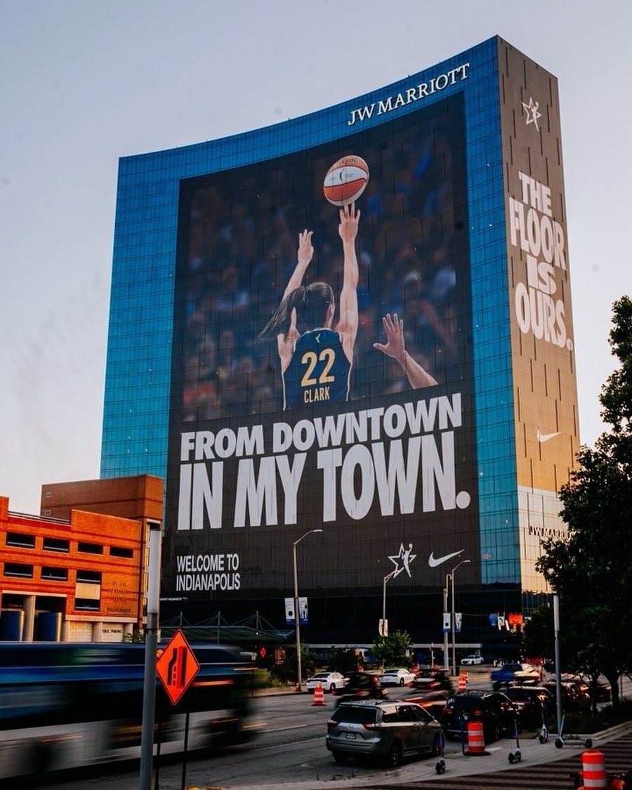 WNBA短袖 Caitlin Clark 印第安納狂熱 In My Town Nike Photo Tee 棉質 短袖 全新