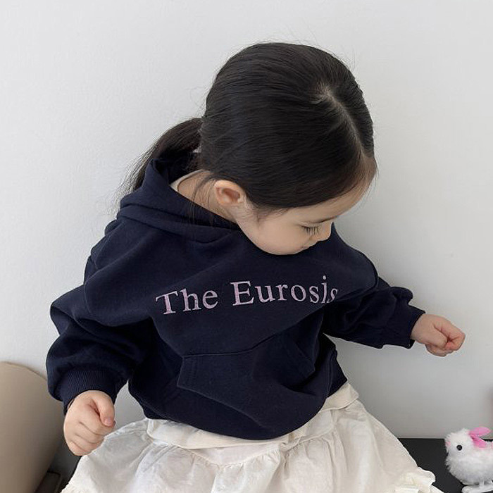 正韓春the_goguma 小童兩色字母連帽上衣
