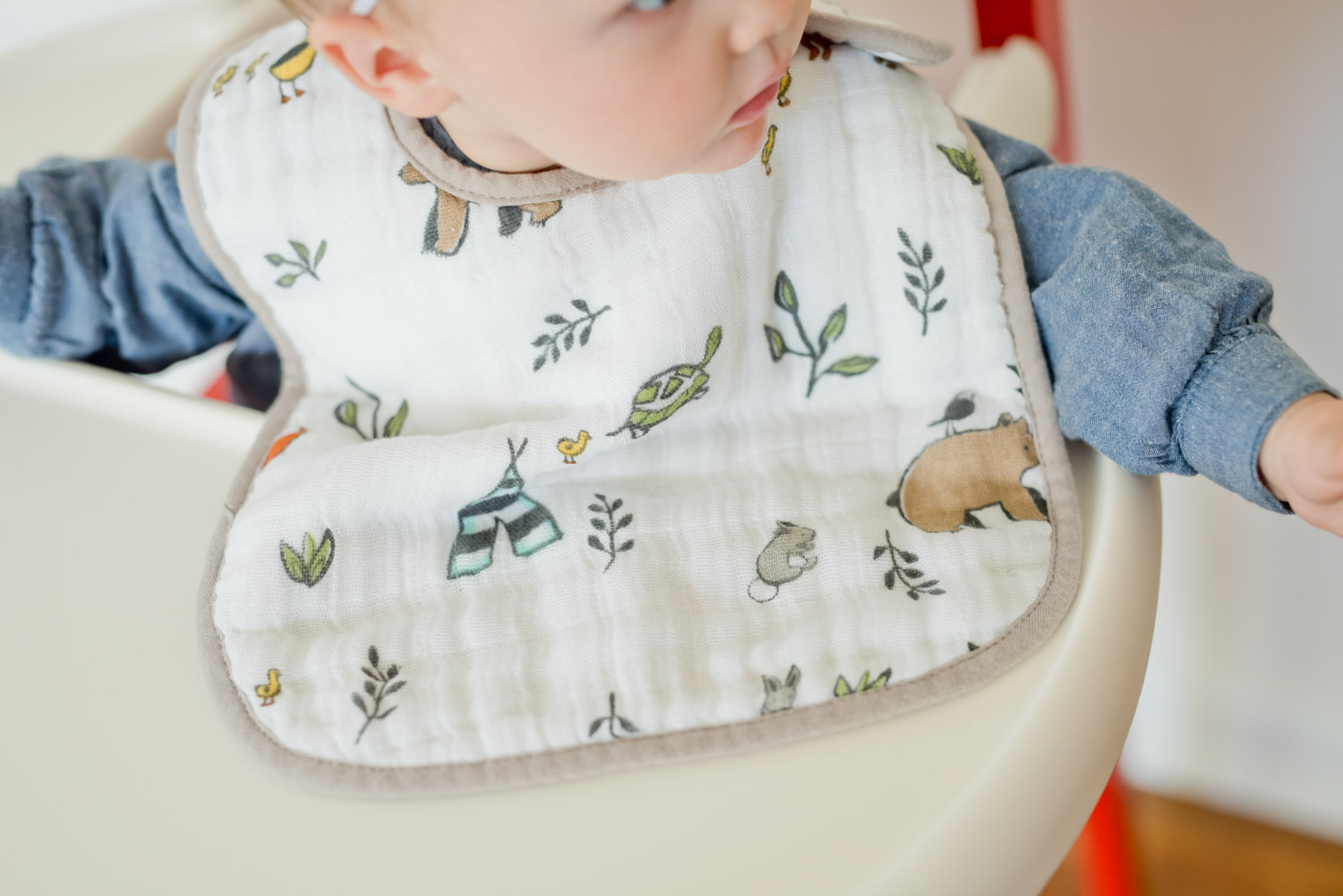 寶寶口水疹怎麼辦?圍兜材質挑選與預防方法完整指南