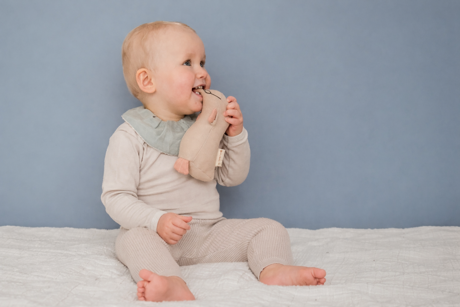 寶寶口水疹怎麼辦?圍兜材質挑選與預防方法完整指南