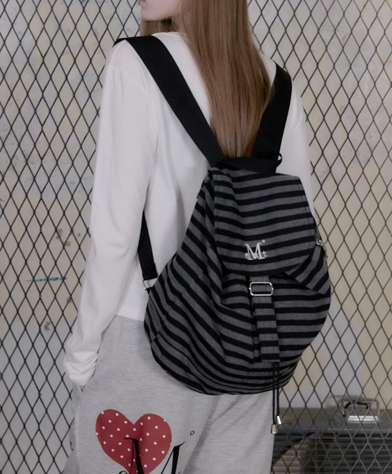 （現貨）MUCENT MUTE STRIPE 條紋迷你後背包 P0000BKS