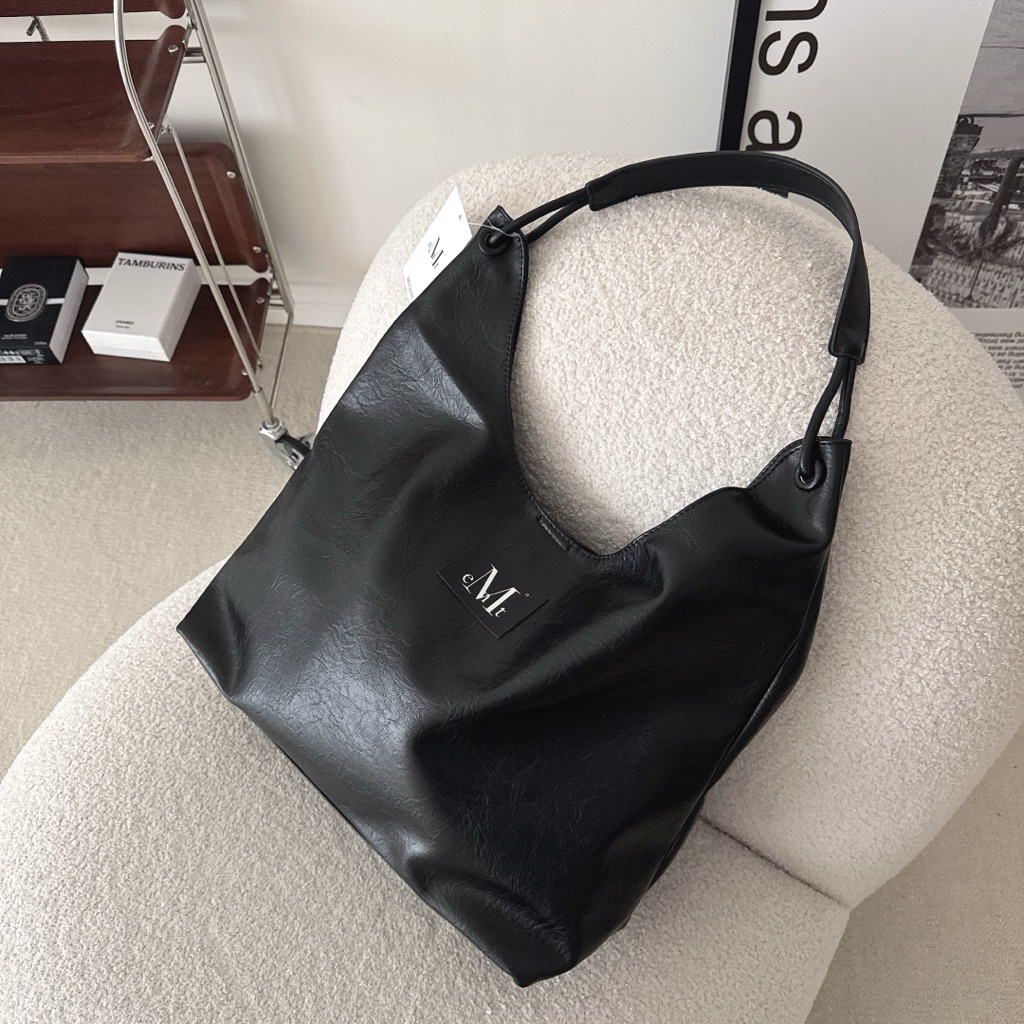 （現貨）MUCENT KAEZ 雙線 皮革側背包 P00000WI