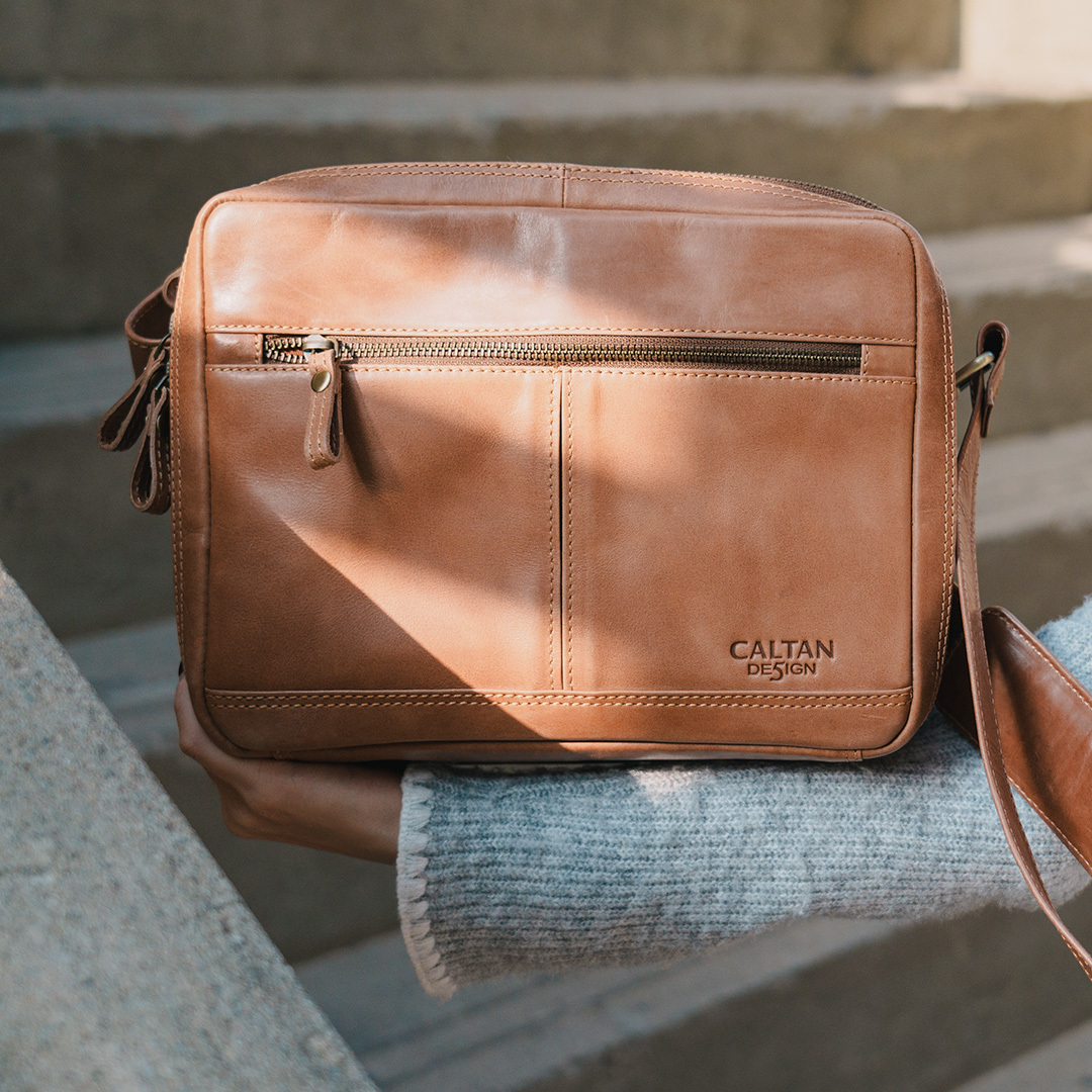 時尚簡約款雙拉鍊斜背包-四色(5117)