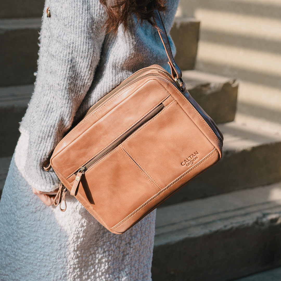 時尚簡約款雙拉鍊斜背包-四色(5117)