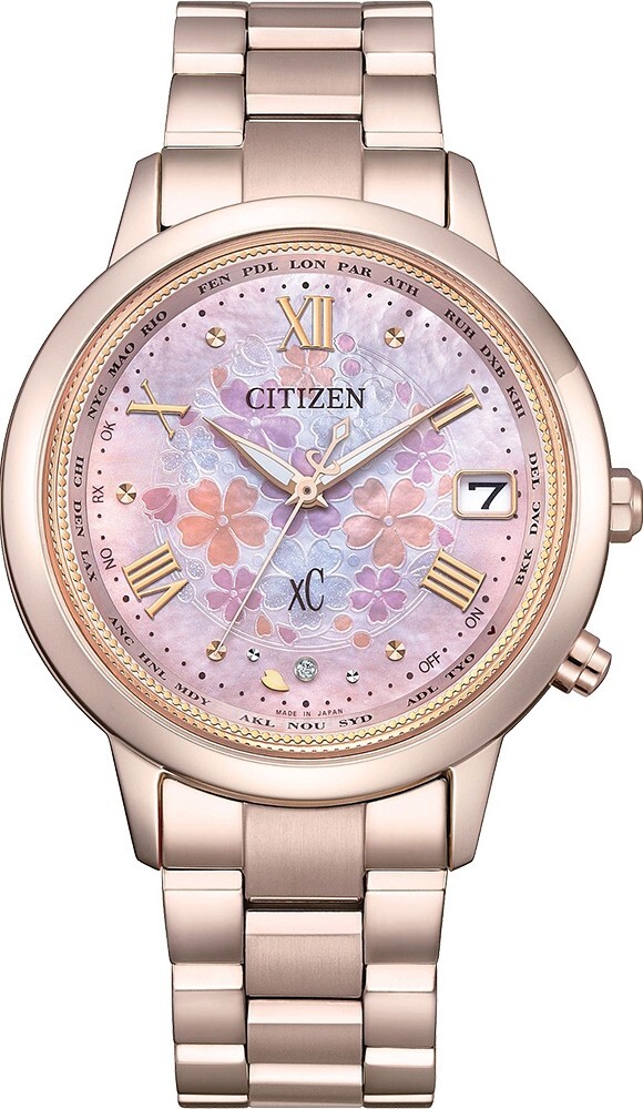 萬年鐘錶 - Citizen 星辰錶  XC   台灣限定款花曜日櫻花粉玫瑰金世界時間鈦金屬光動能電波女錶 CB1135-52N  錶徑36MM