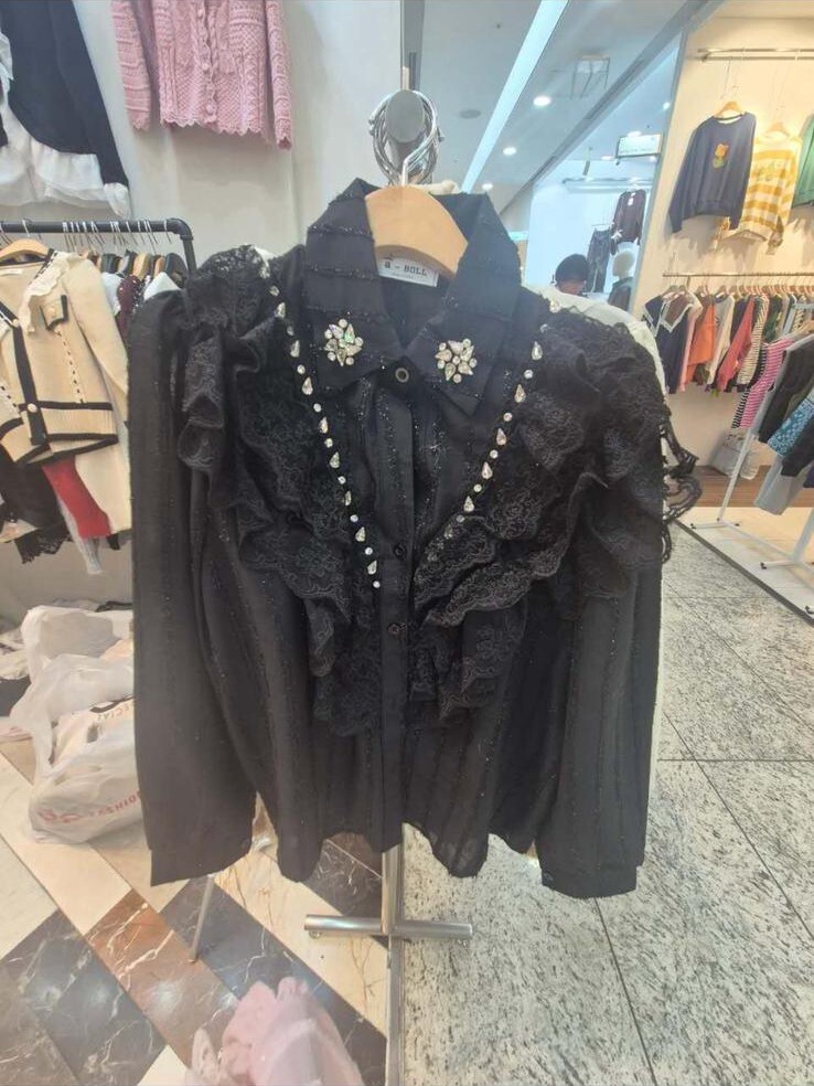 A14 胸44 長24 $419 (一口價)