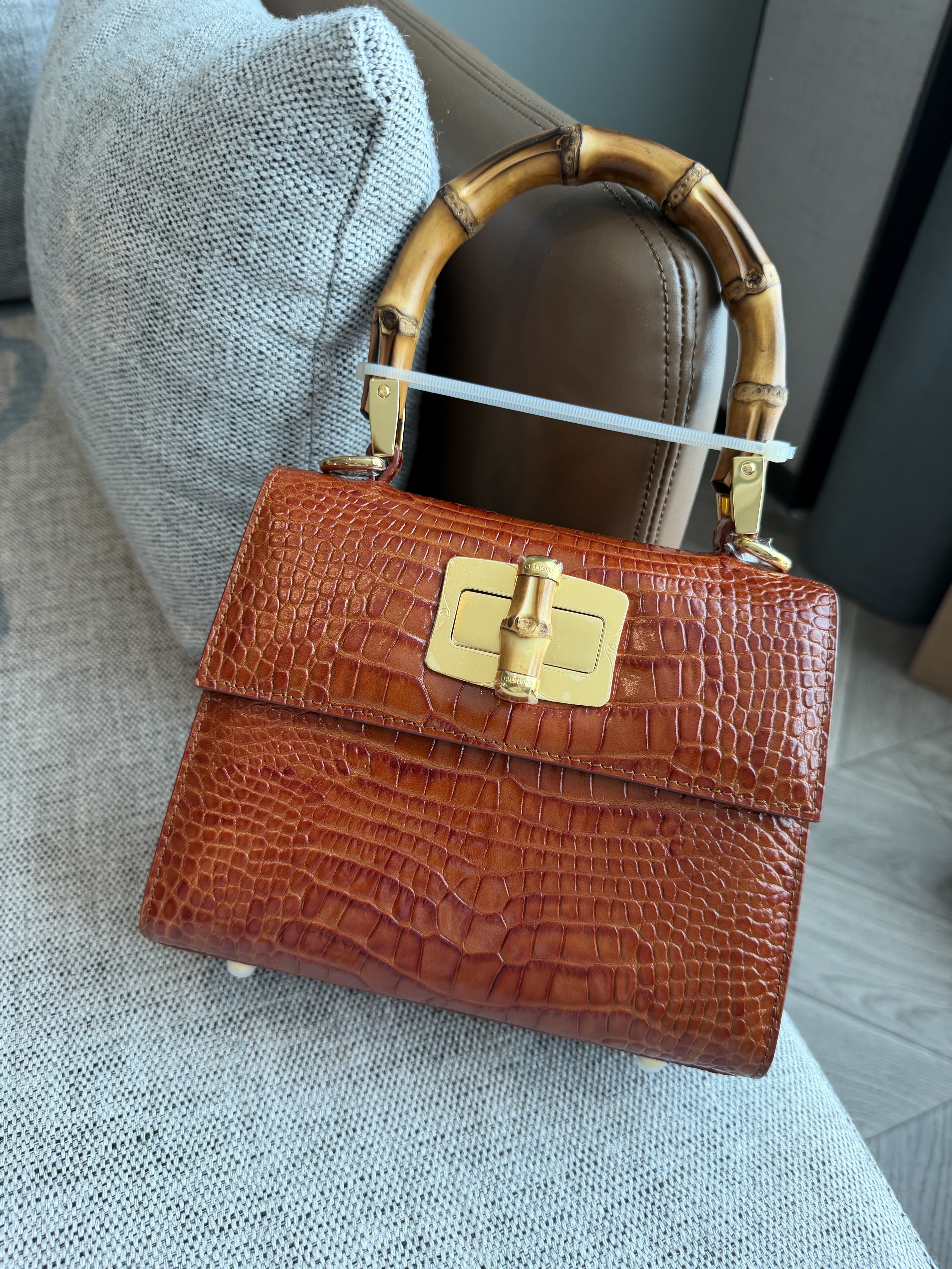 CL15 微瑕不退不換-M