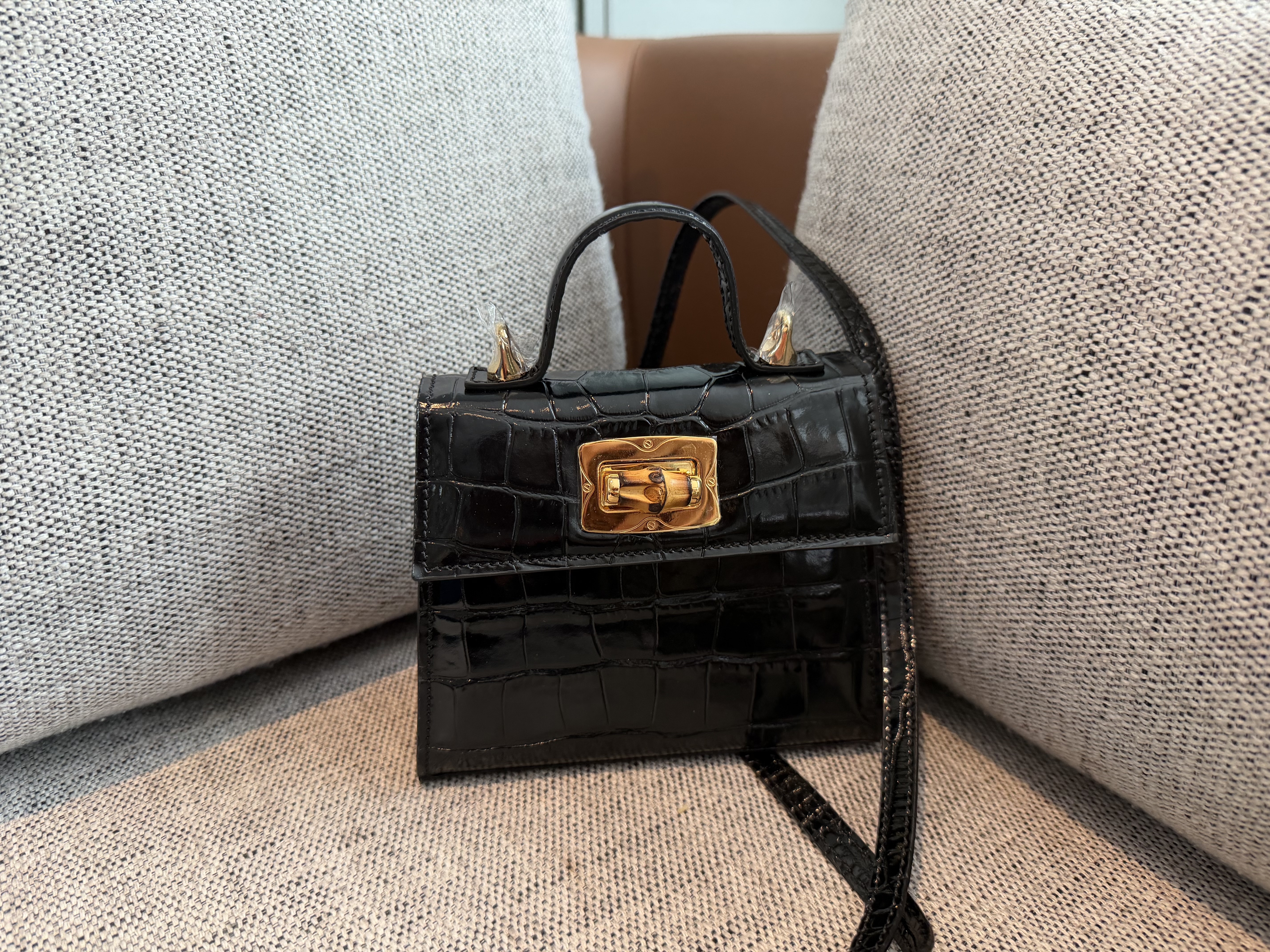 CL02 微瑕不退不換-M