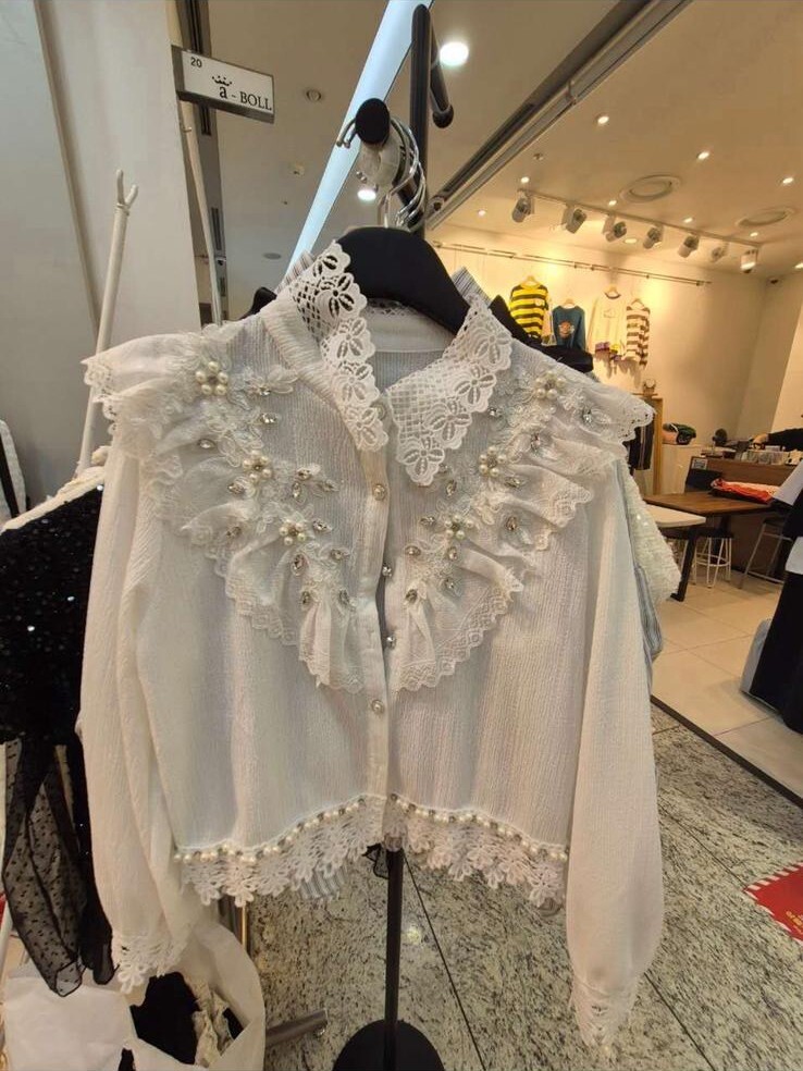 A24 胸40 長21 $419 (一口價)