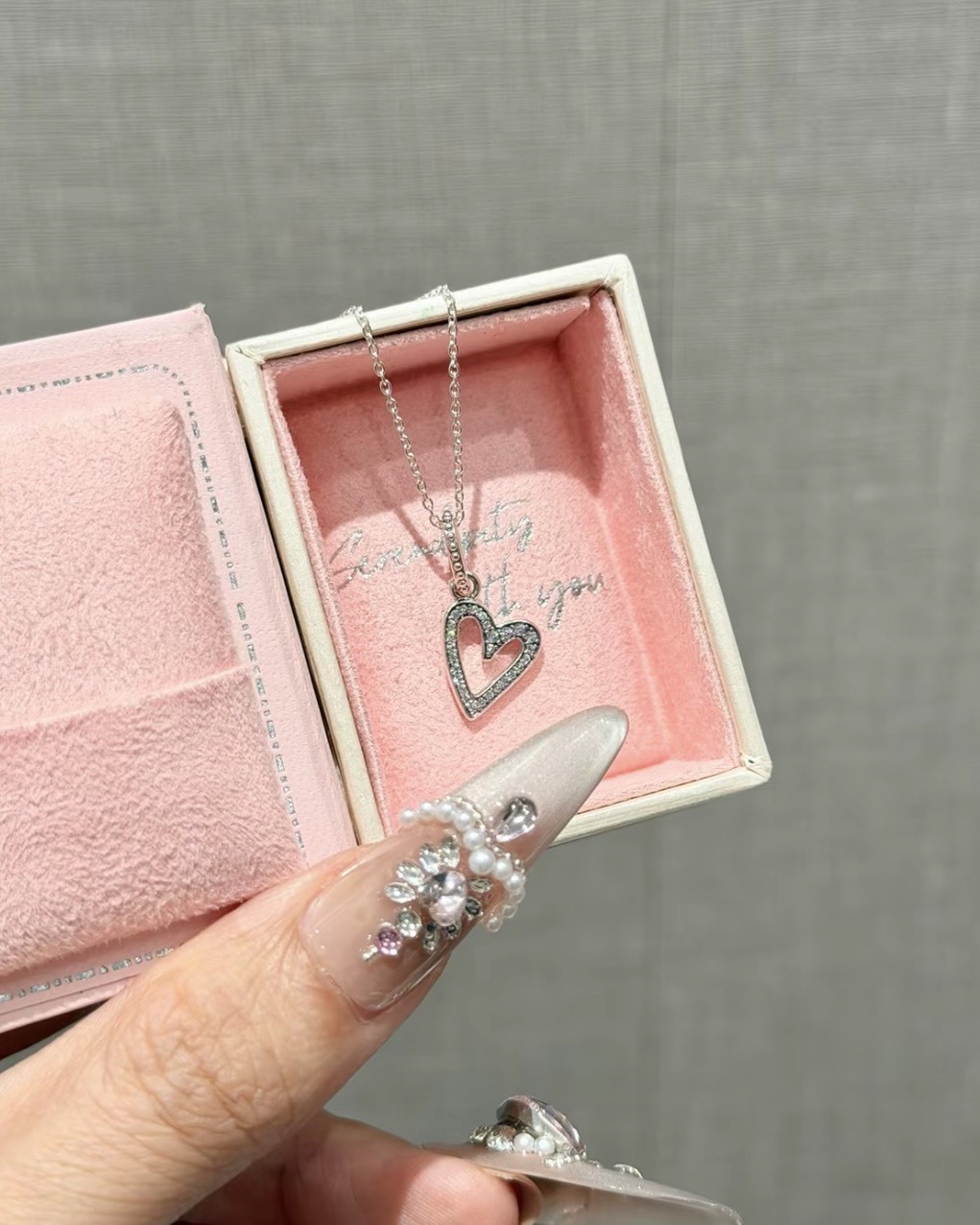 <送禮必備✨>PANDORA 潘朵拉 銀 愛心吊墜 銀色